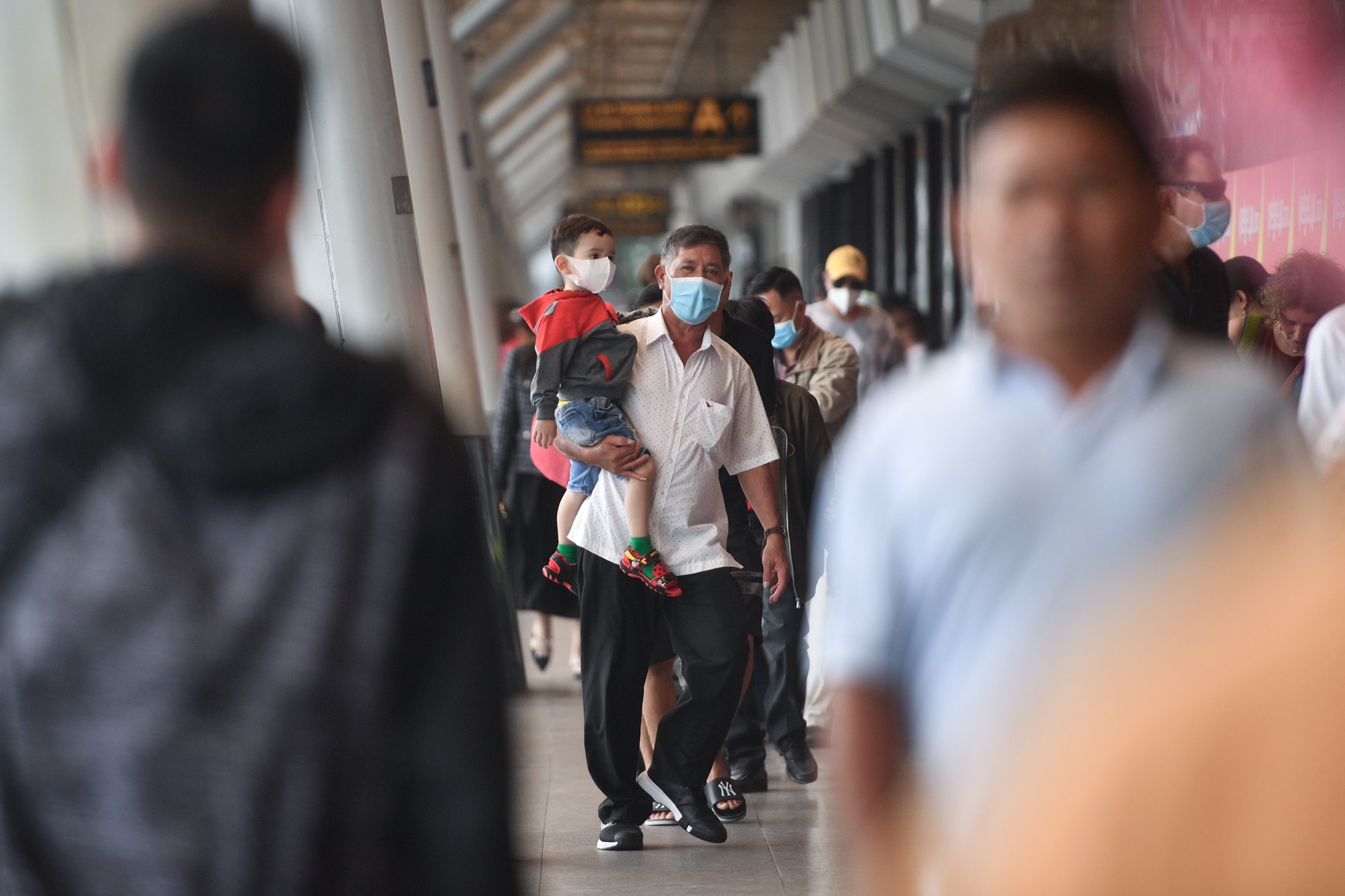 San bay Tet duong lich anh 8