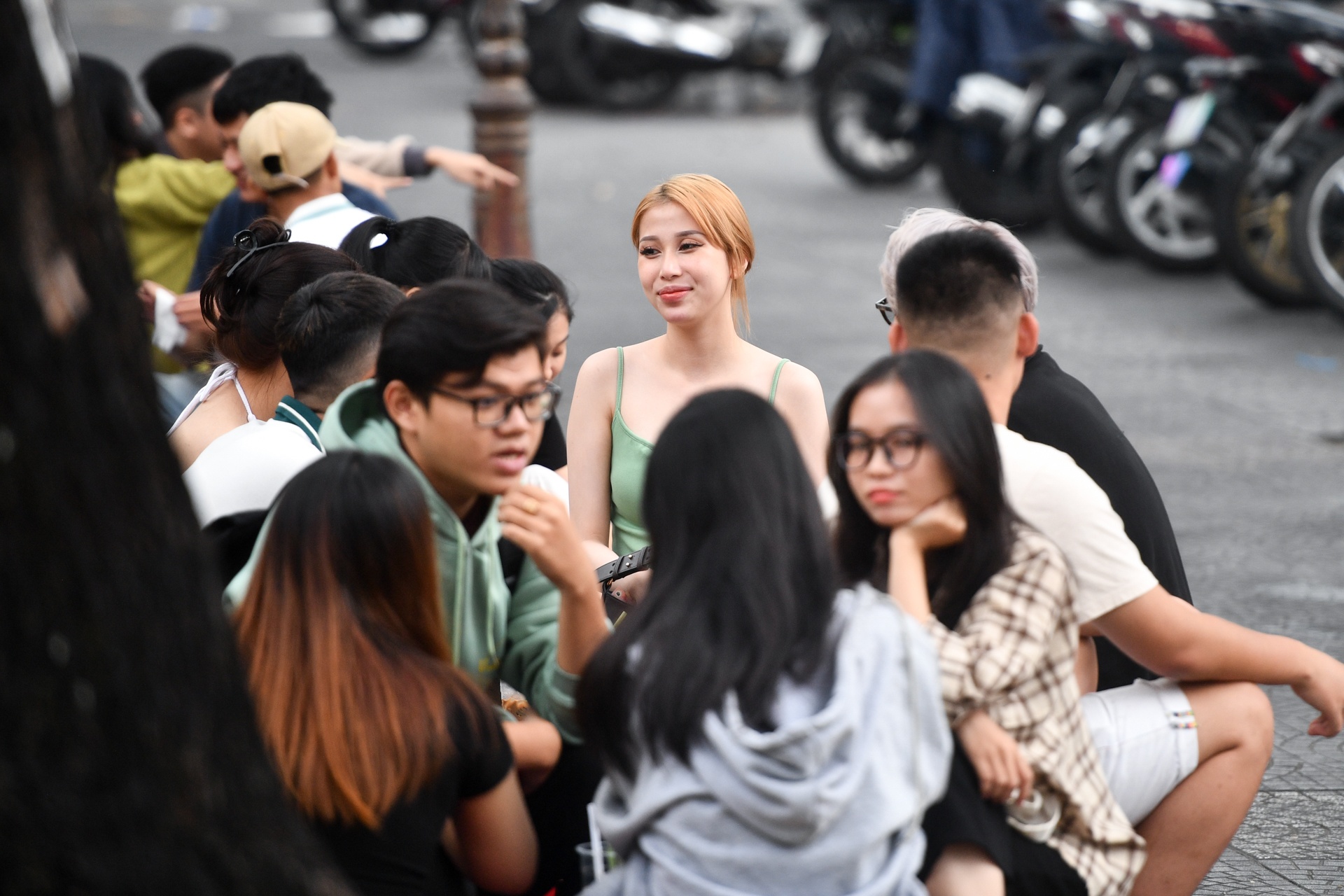 tet duong lich anh 9