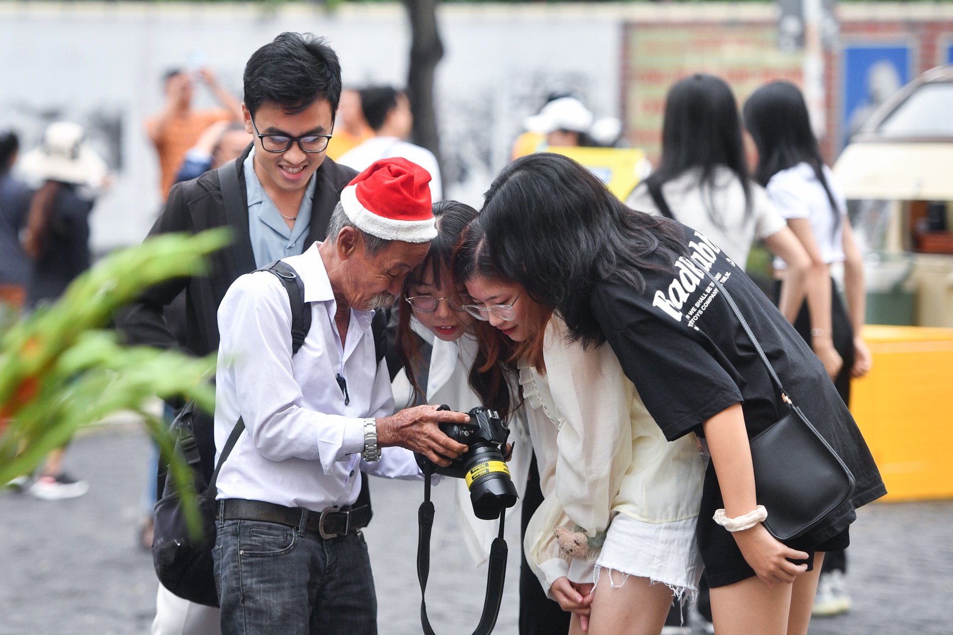 tet duong lich anh 5