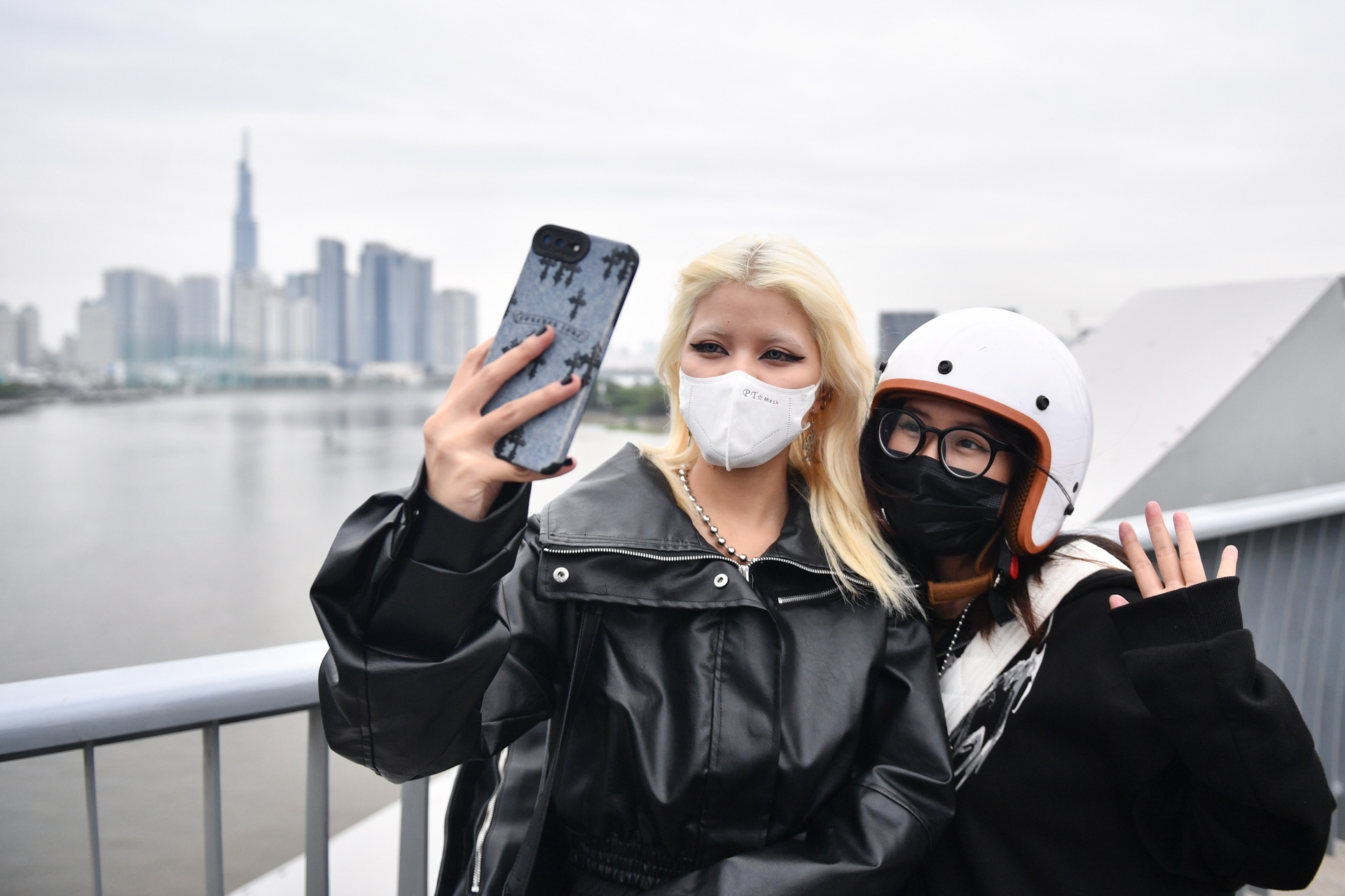 TP.HCM trong buoi sang dau tien cua nam 2023 hinh anh