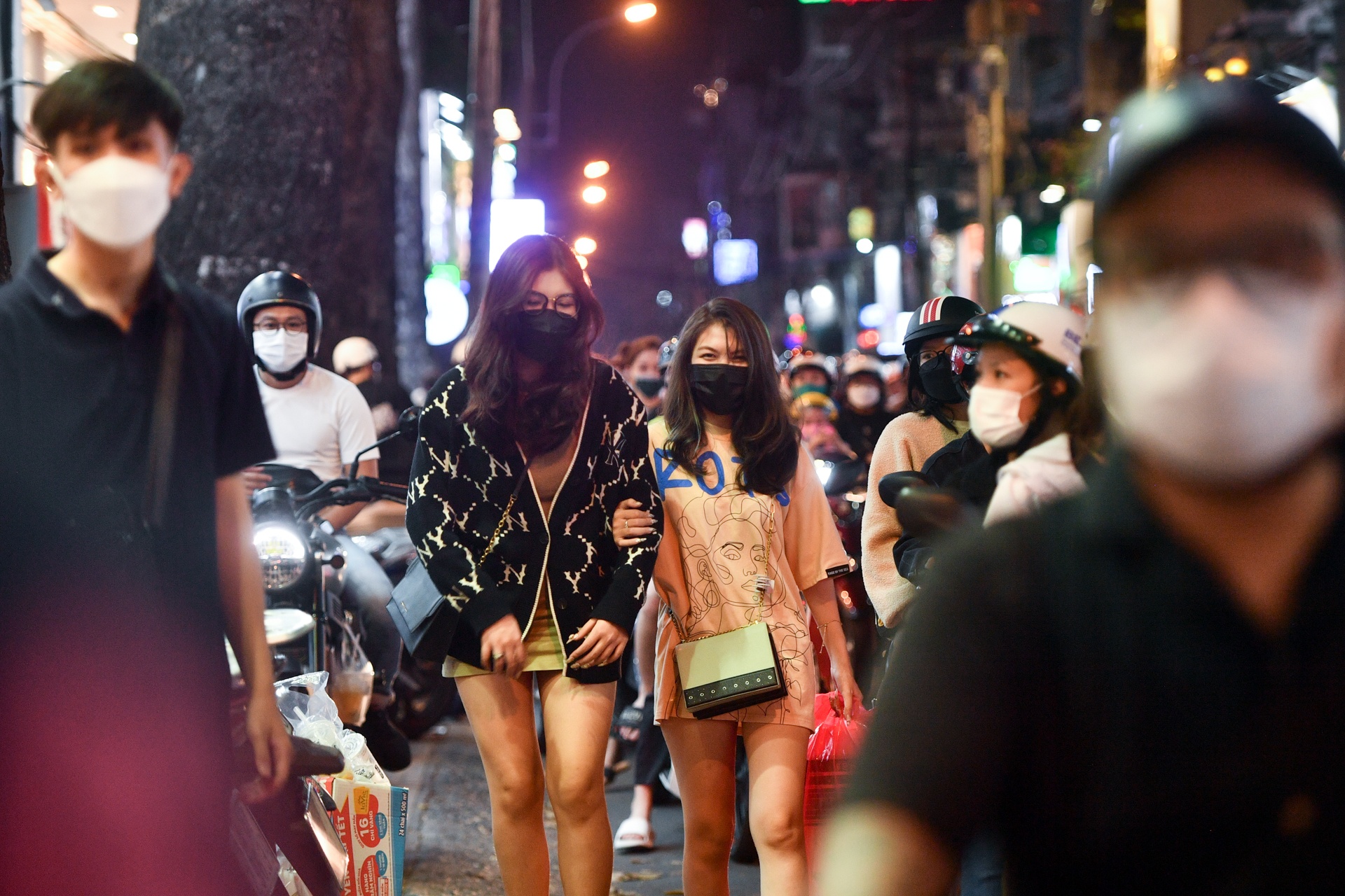 mua sam tet TP.HCM anh 5