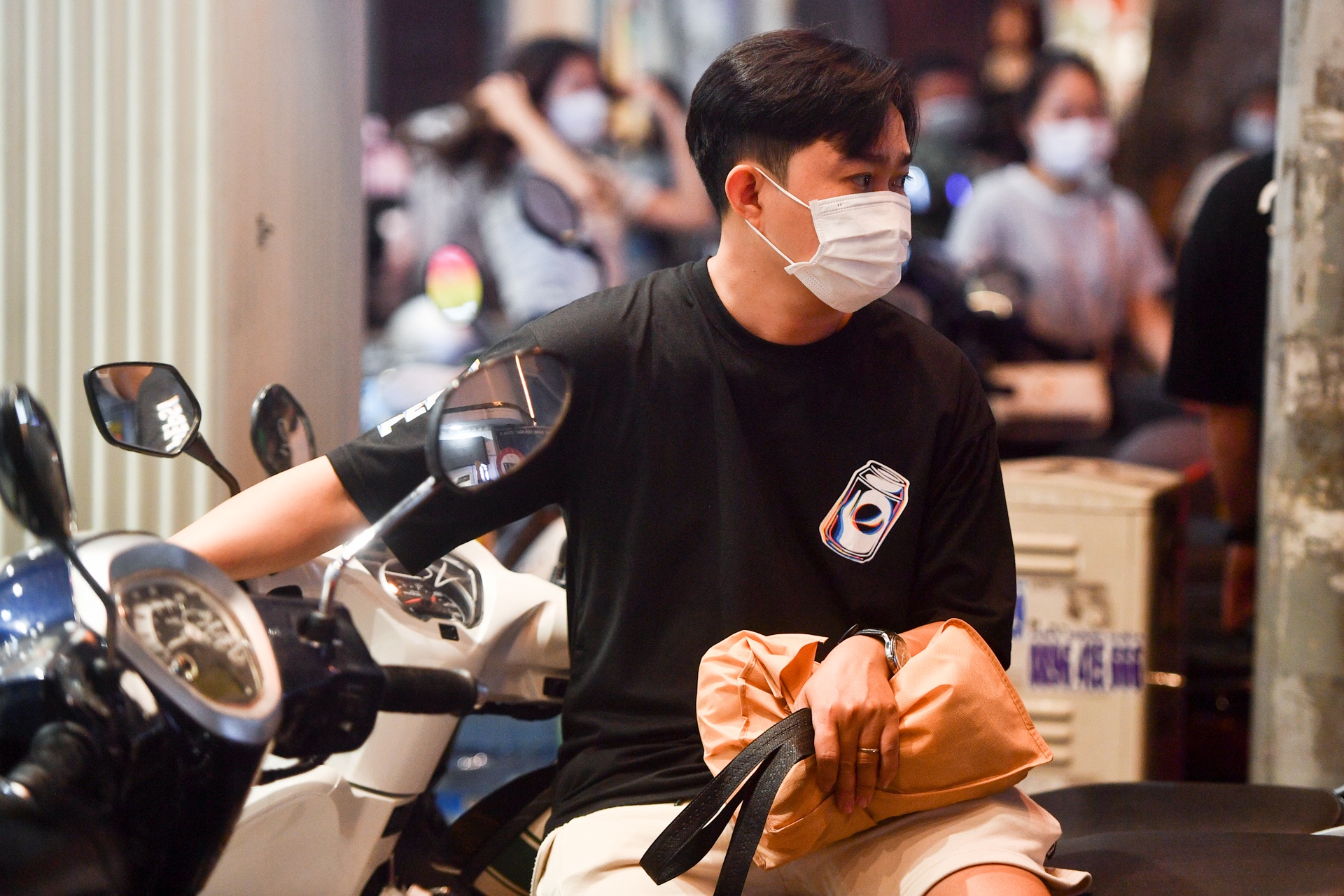 mua sam tet TP.HCM anh 11