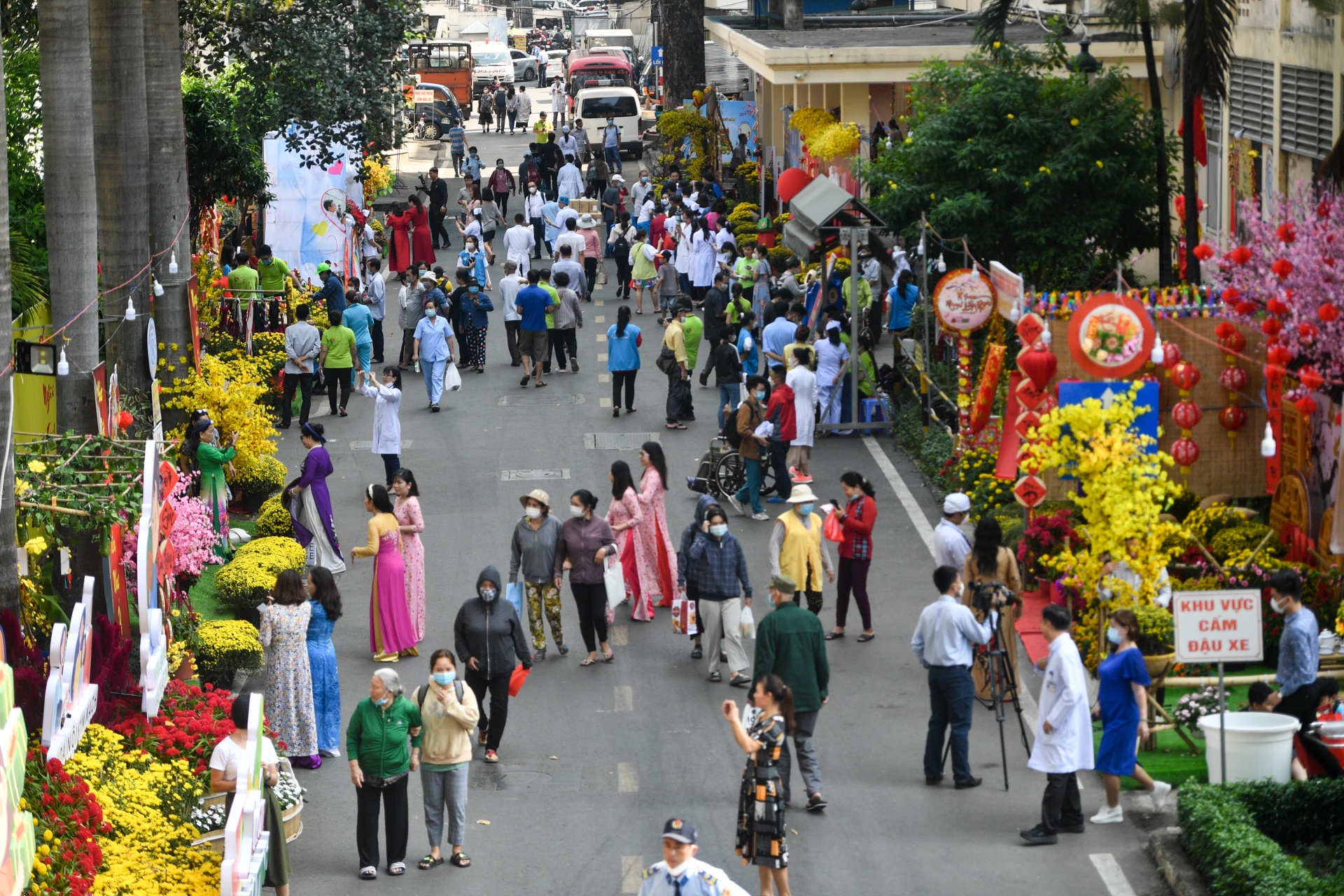duong hoa Cho Ray anh 2