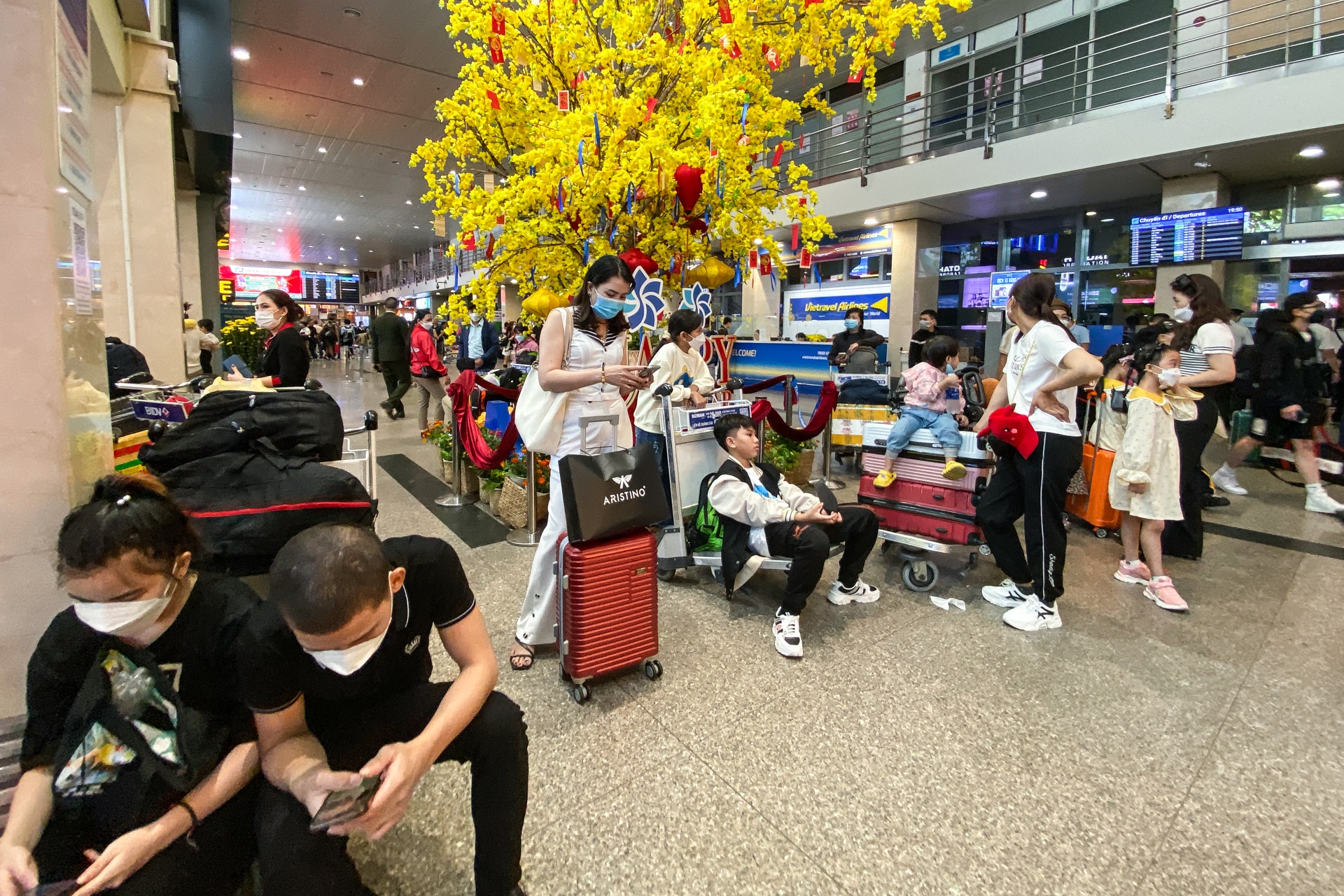 cao diem san bay Tet anh 8