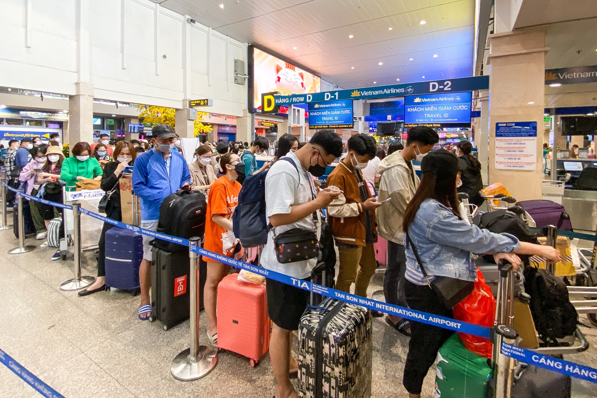 cao diem san bay Tet anh 6