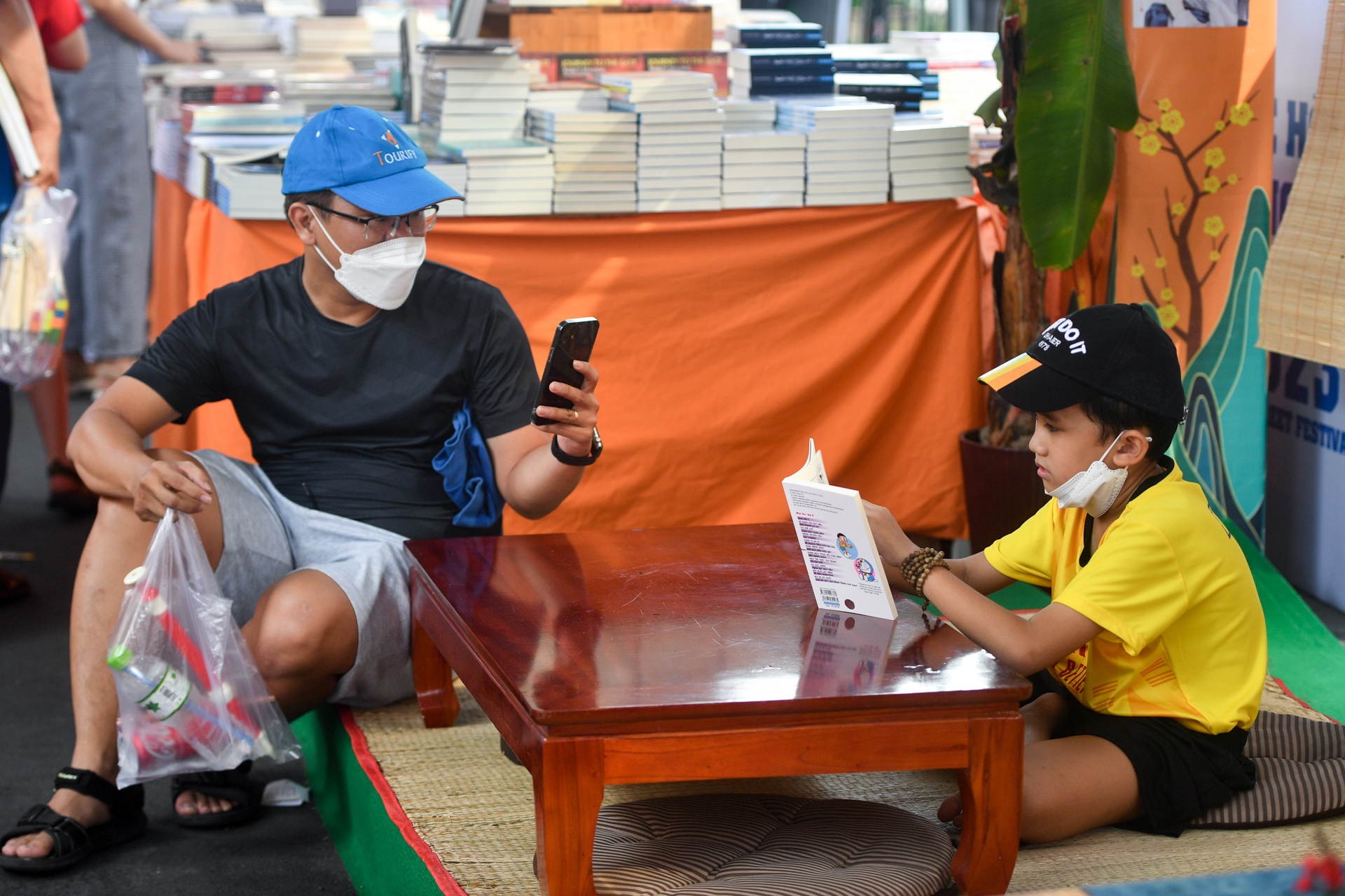 duong sach Tet 2023 anh 4