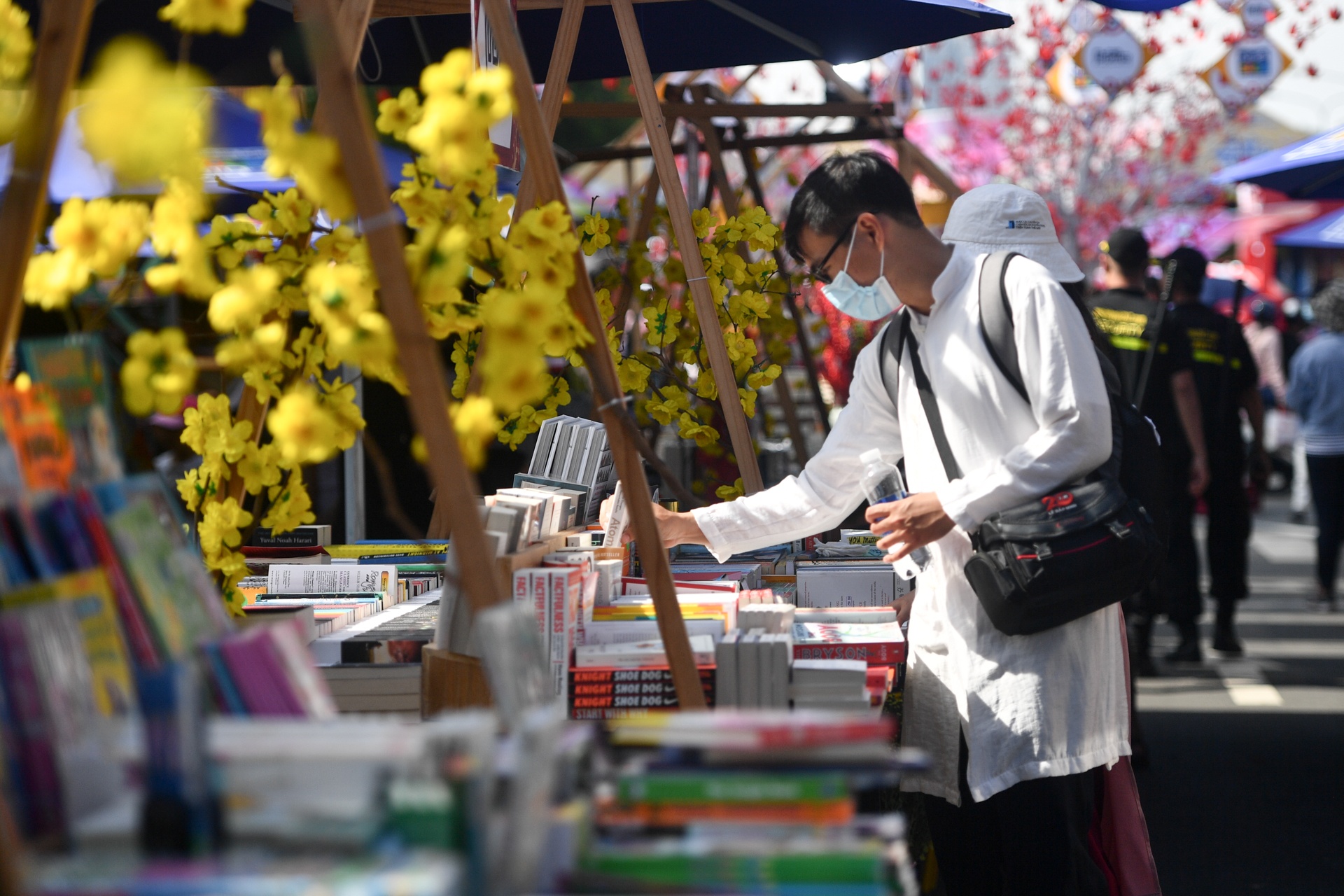 duong sach Tet 2023 anh 3