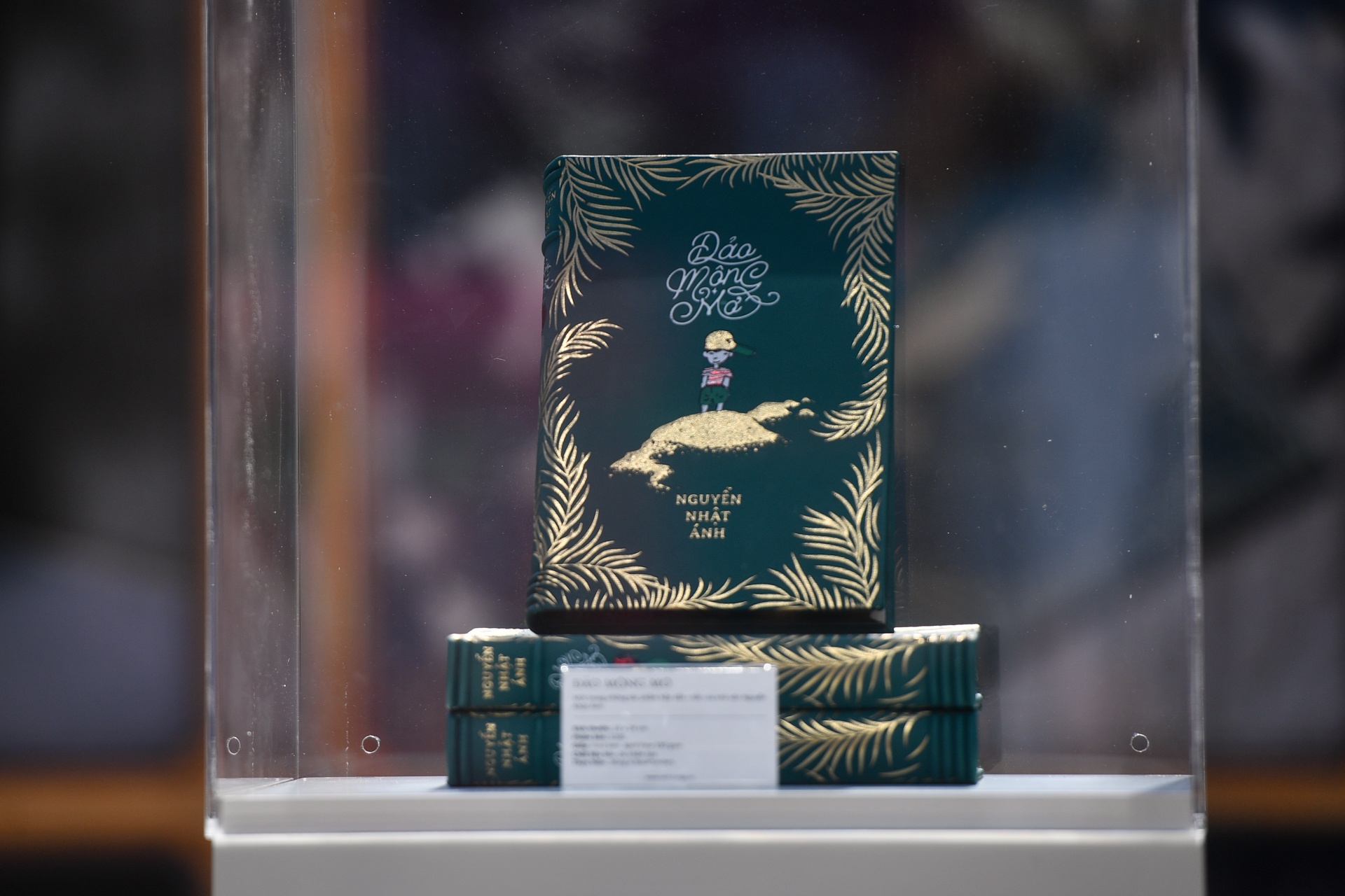 duong sach Tet 2023 anh 10