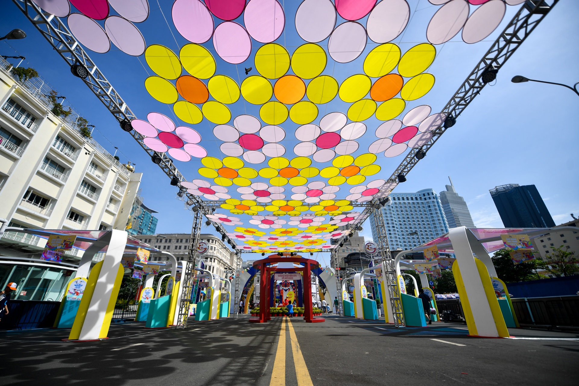 duong sach Tet 2023 anh 9