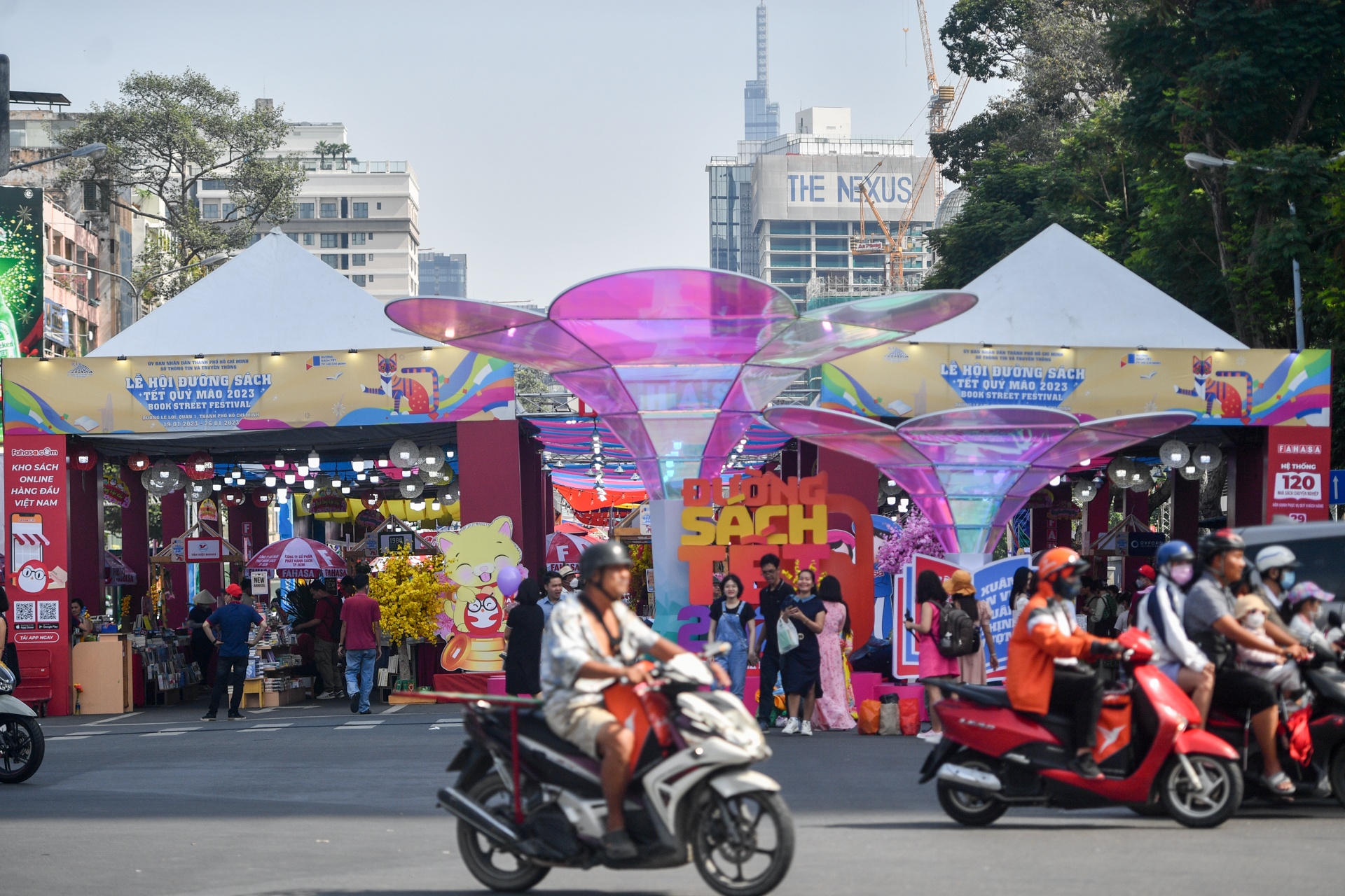 duong sach Tet 2023 anh 11