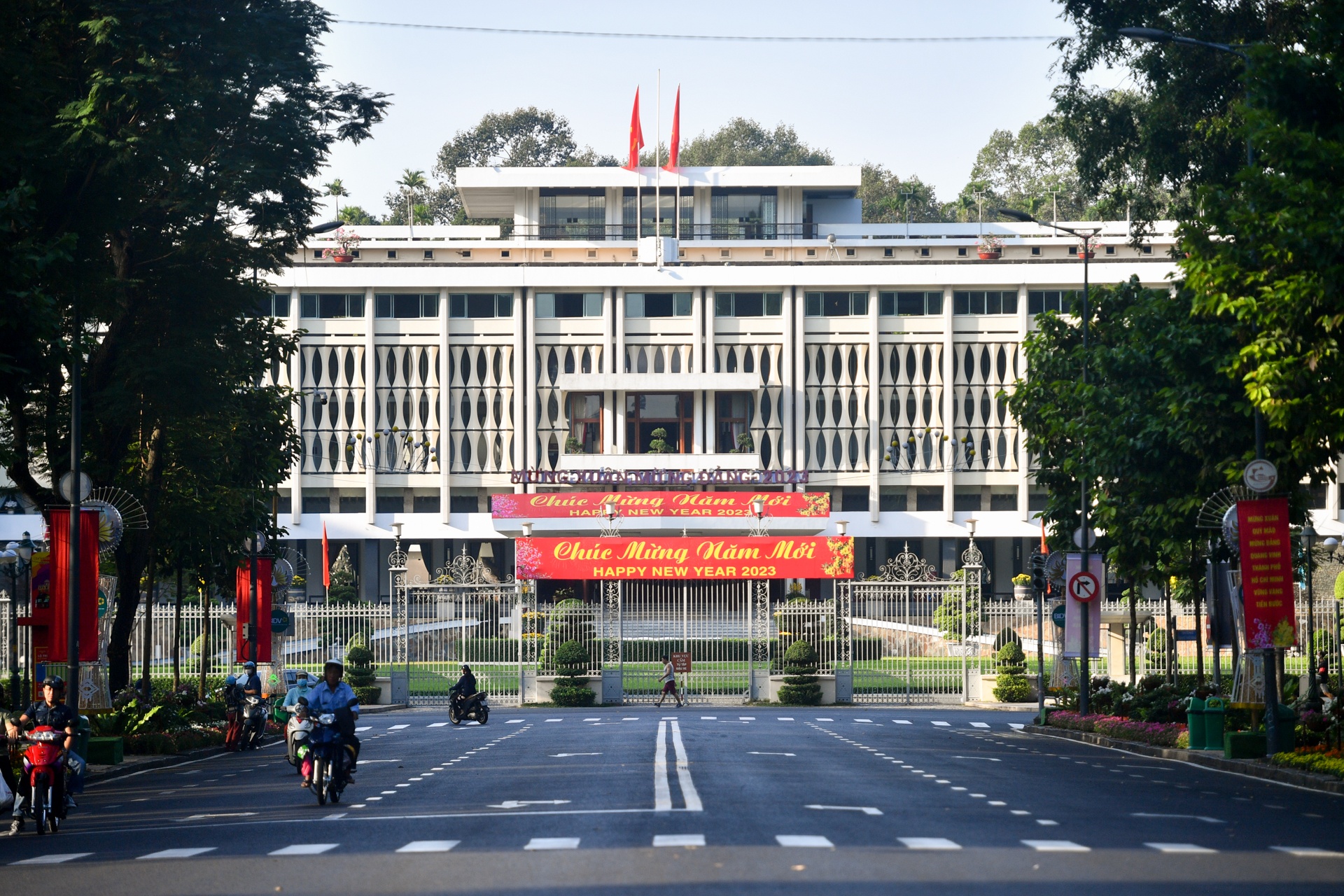 duong pho TP.HCM 30 Tet anh 2