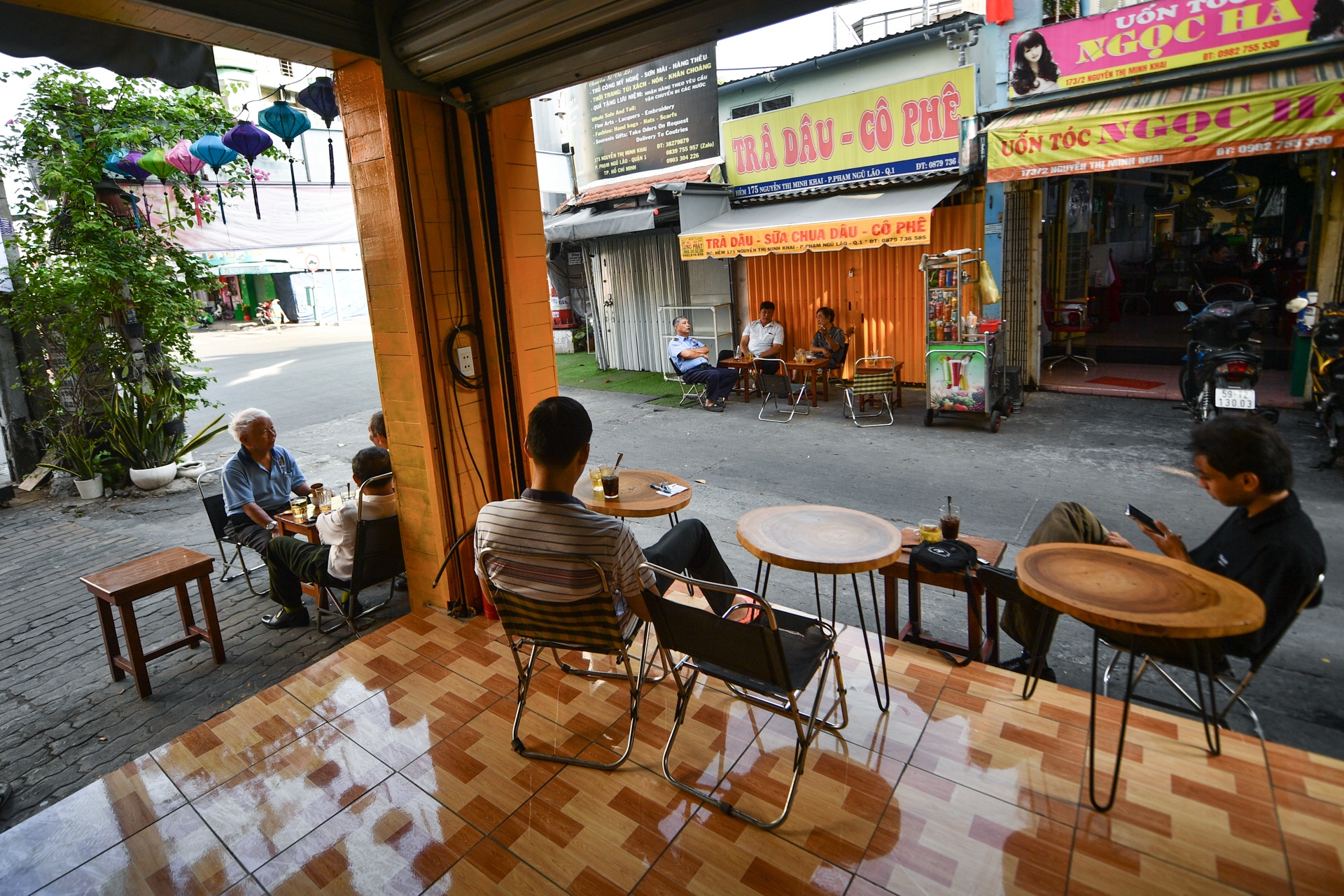 duong pho TP.HCM 30 Tet anh 11