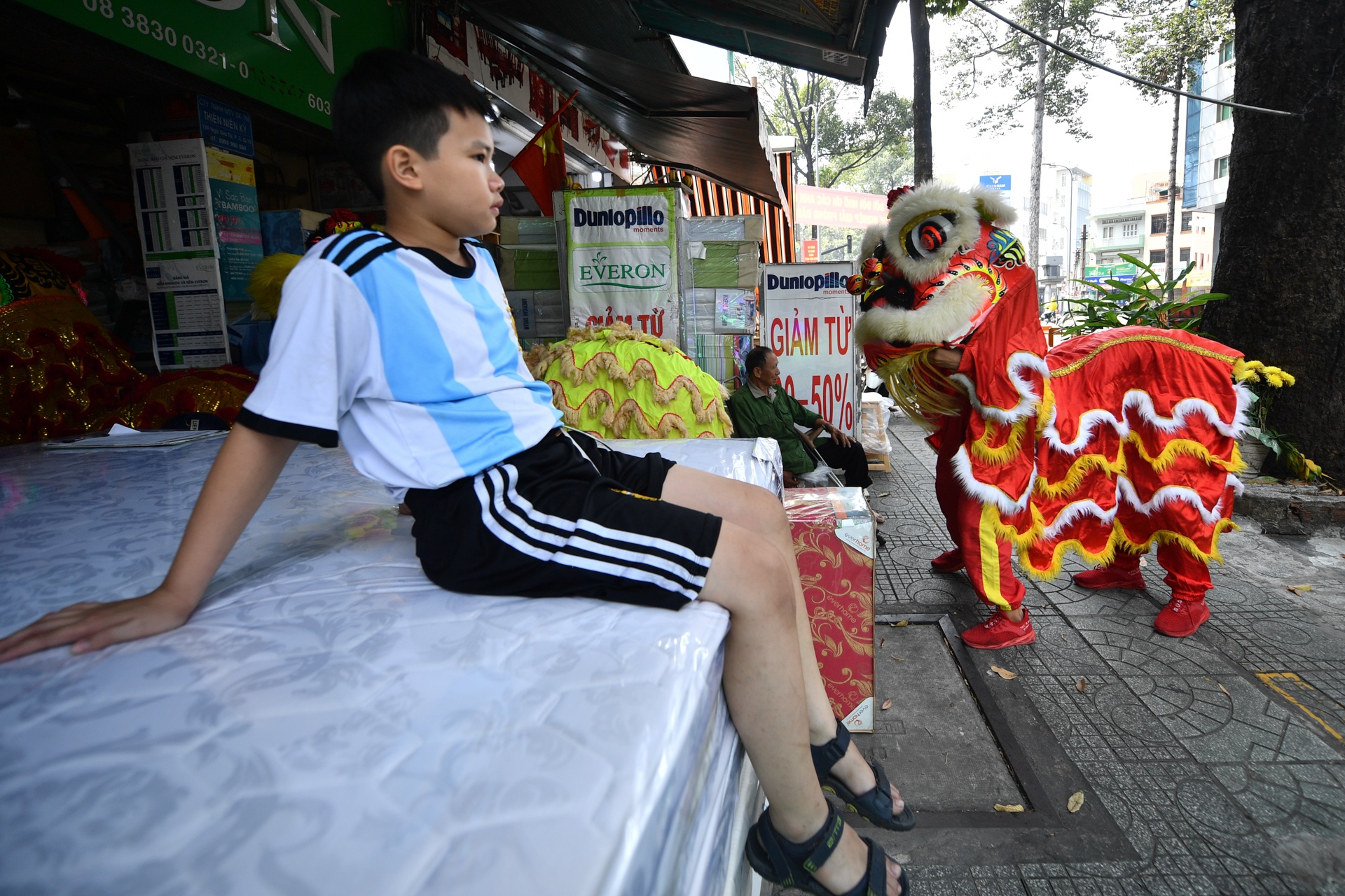 khai truong mung 6 Tet anh 9