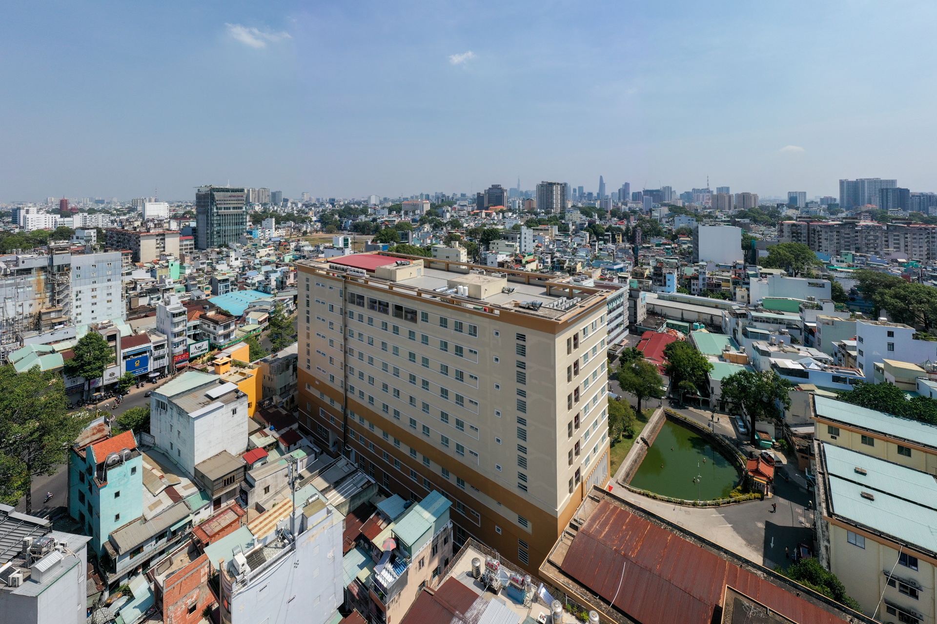 Benh vien Nguyen Trai anh 1