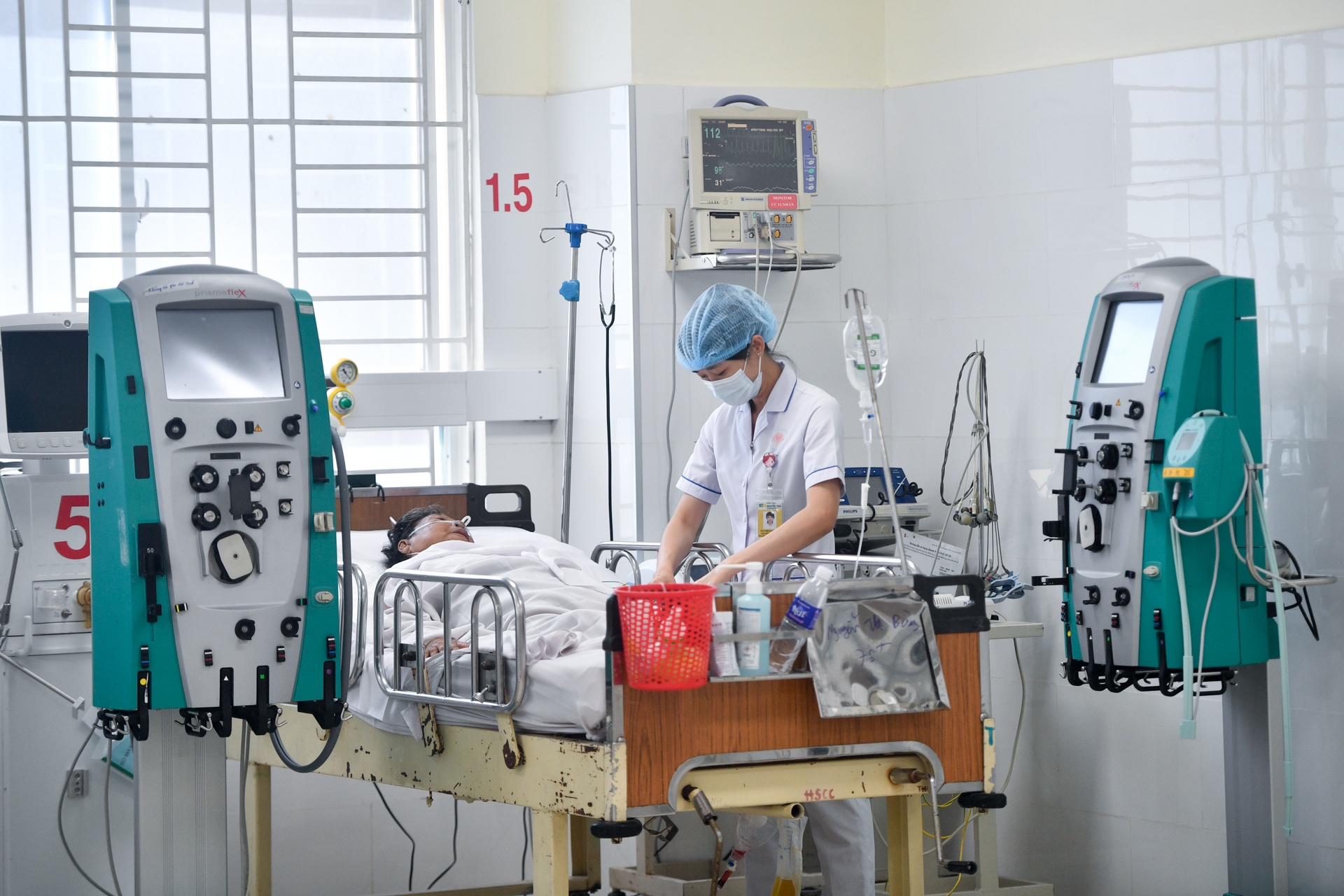 Benh vien Nguyen Trai anh 9