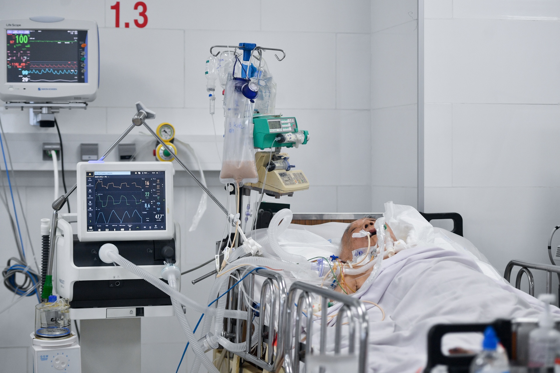 Benh vien Nguyen Trai anh 8