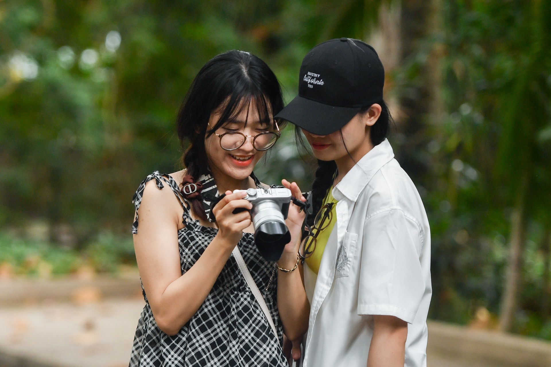 Thao Cam Vien dip 30/4 anh 7