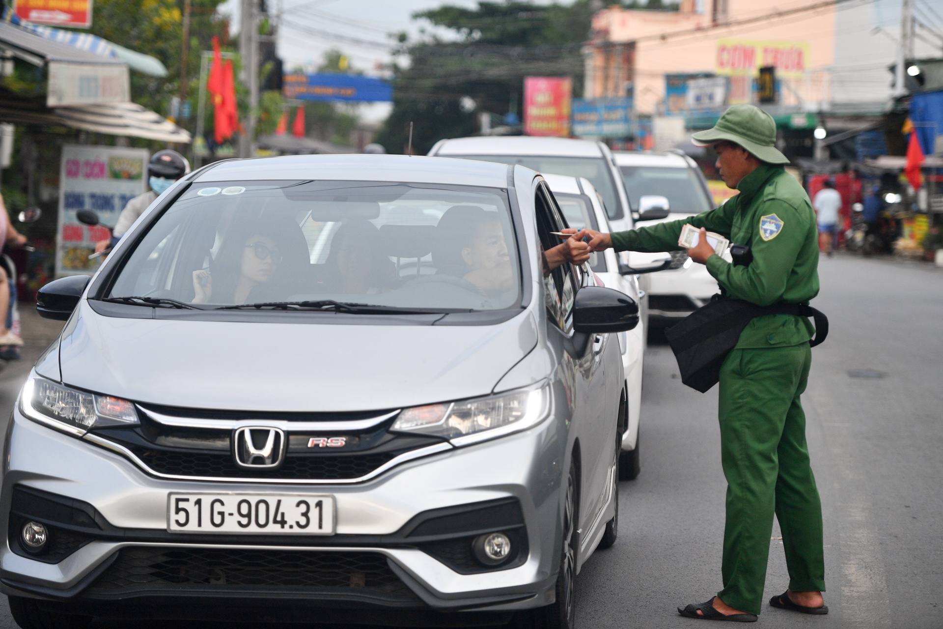 kẹt xe sau lễ TP.HCM ảnh 5 ket xe sau le TP.HCM anh 5