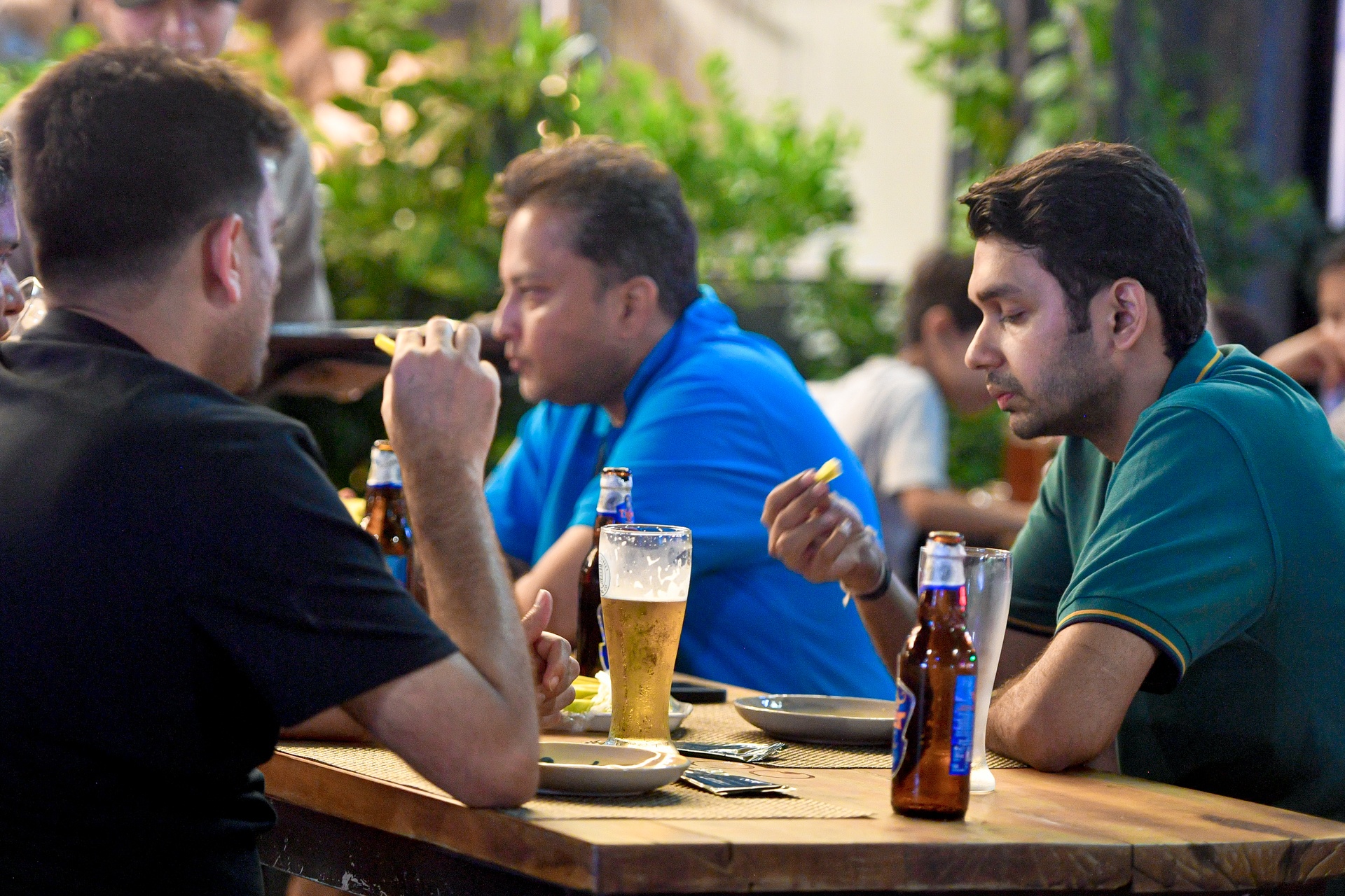 Nha hang cho khach nuoc ngoai o Phu Quoc gap kho truoc mua du lich hinh anh