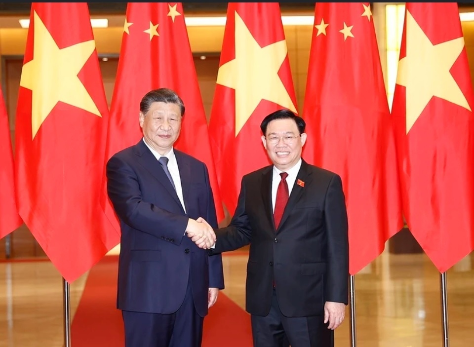 Chu tich Quoc hoi Vuong Dinh Hue hoi kien Tong bi thu Trung Quoc hinh anh