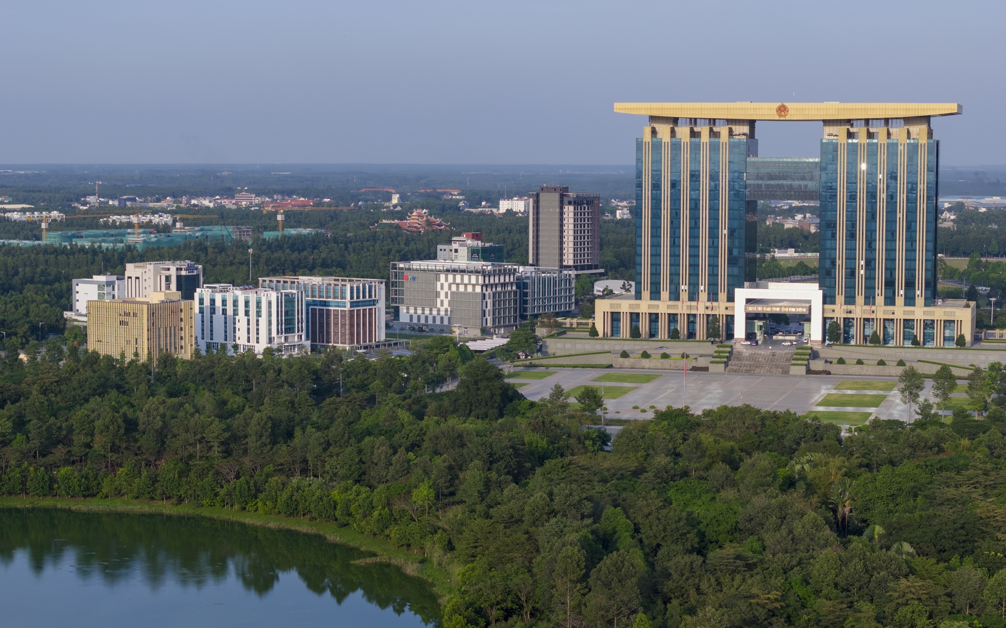 Ngam do thi duoc quy hoach xanh, thong minh cua tinh Binh Duong hinh anh