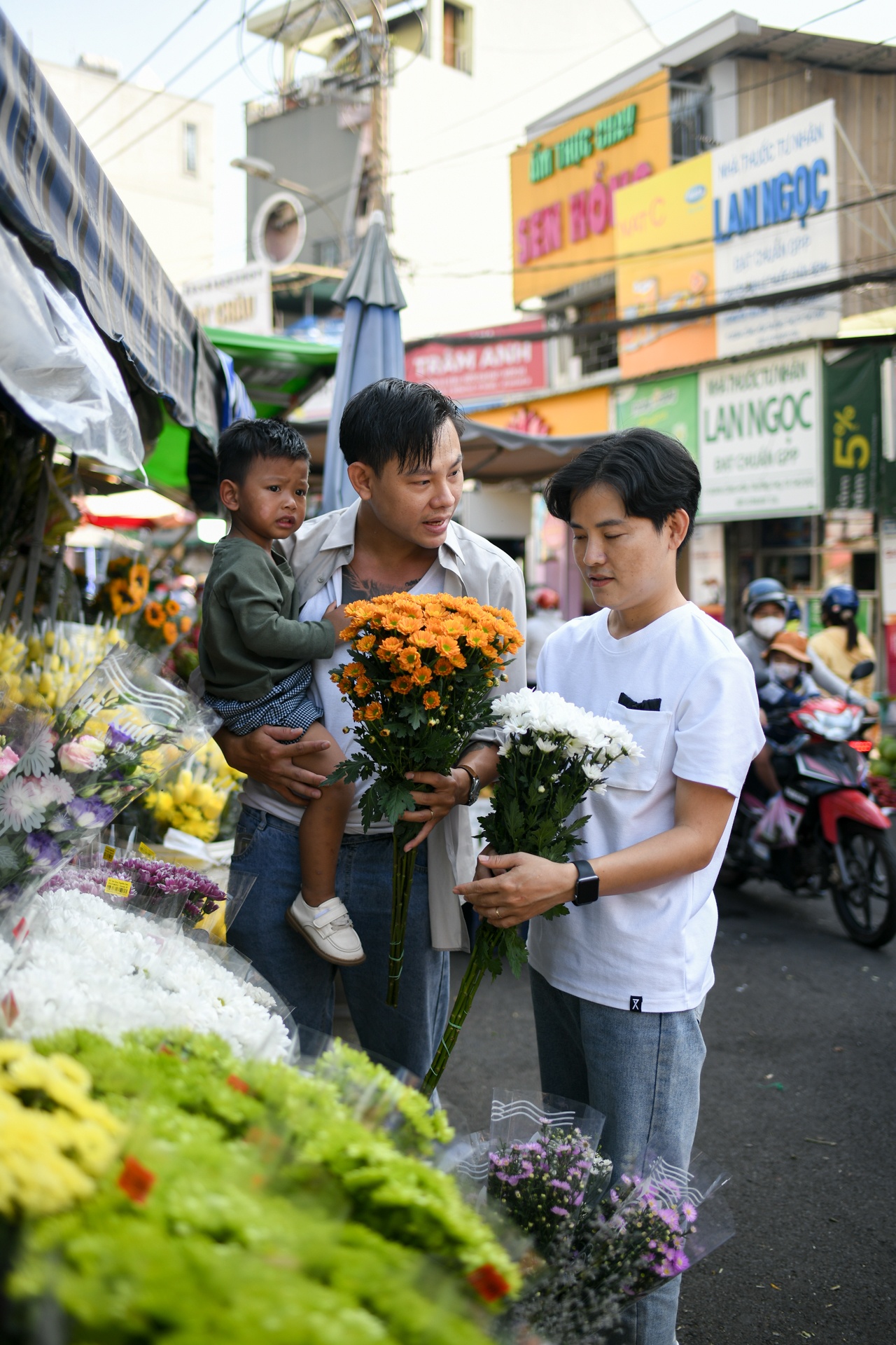 Gia dinh nha Cop anh 6