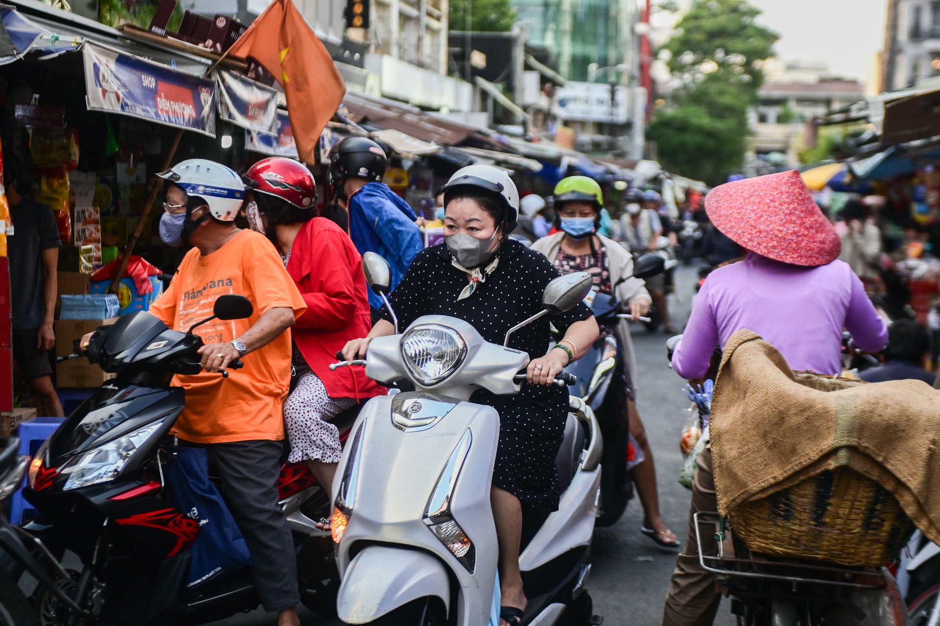 Cho nha giau TP.HCM anh 10