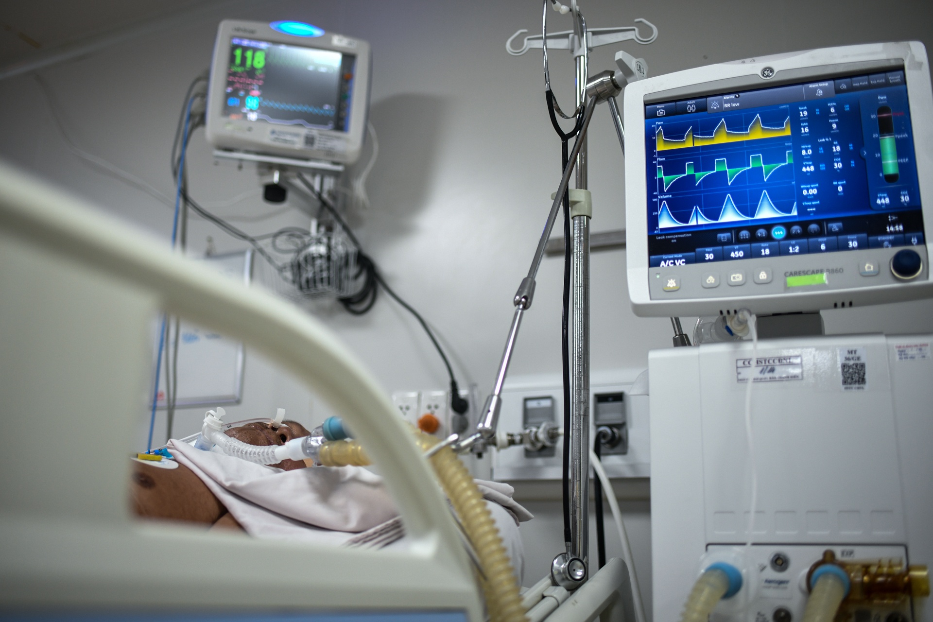 Ton chuc trieu dong vi giam gai hinh anh