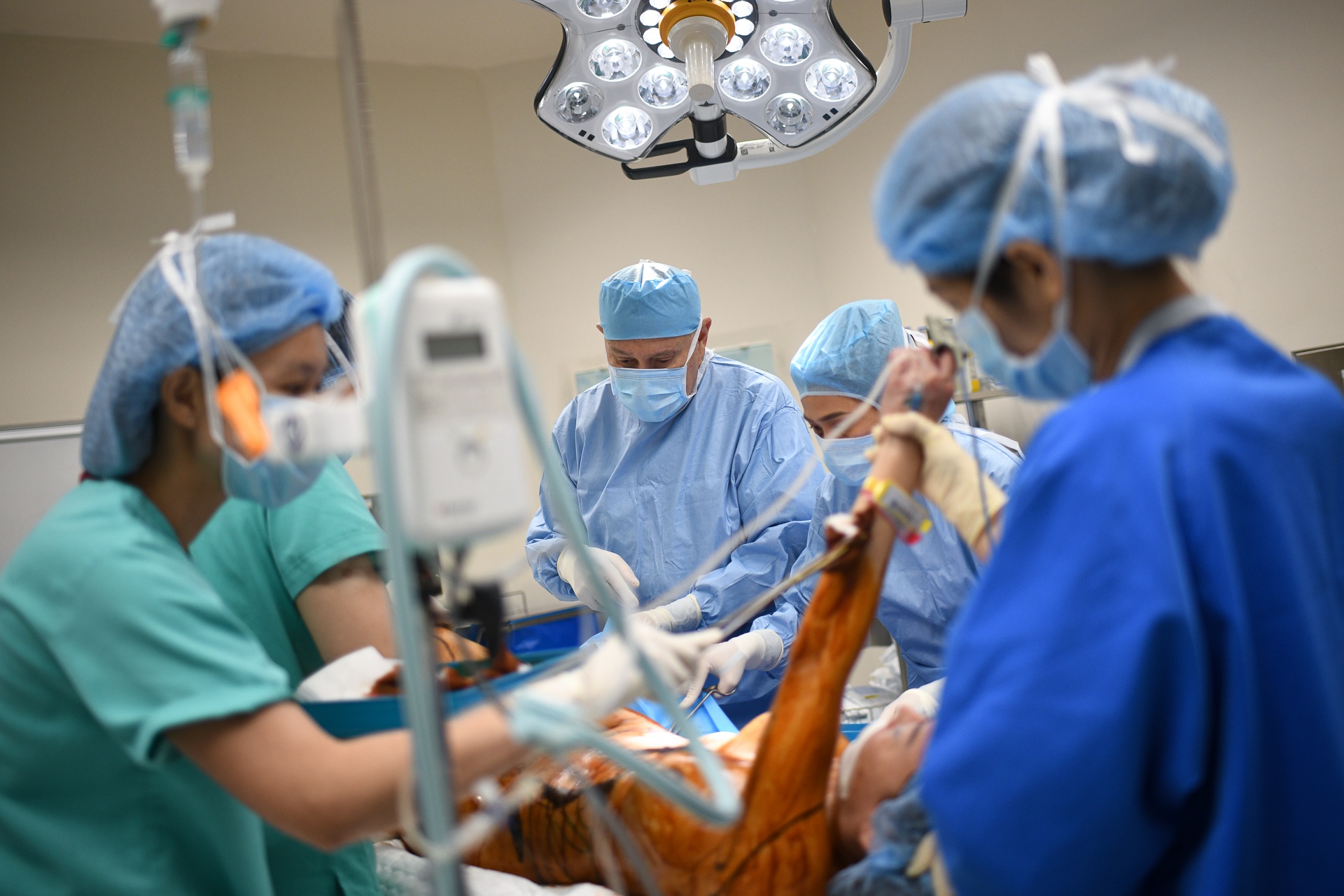 phau thuat hut mo anh 5