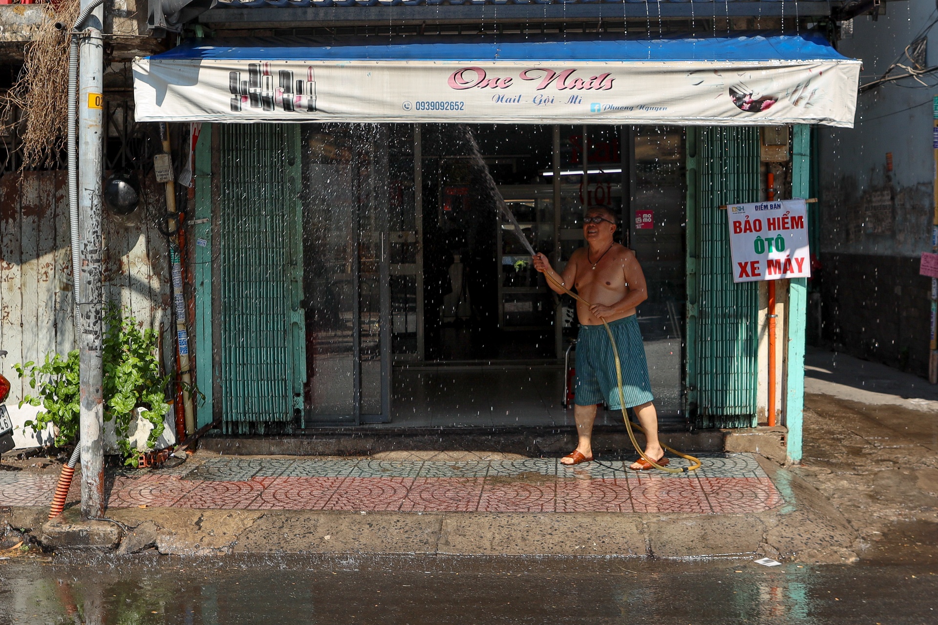 TP.HCM nong cao diem anh 13