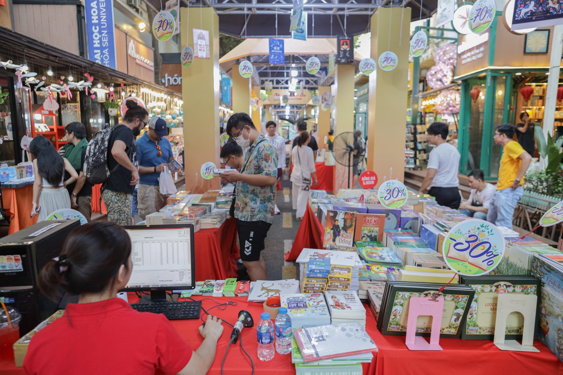 ngay sach viet nam 2024 anh 8