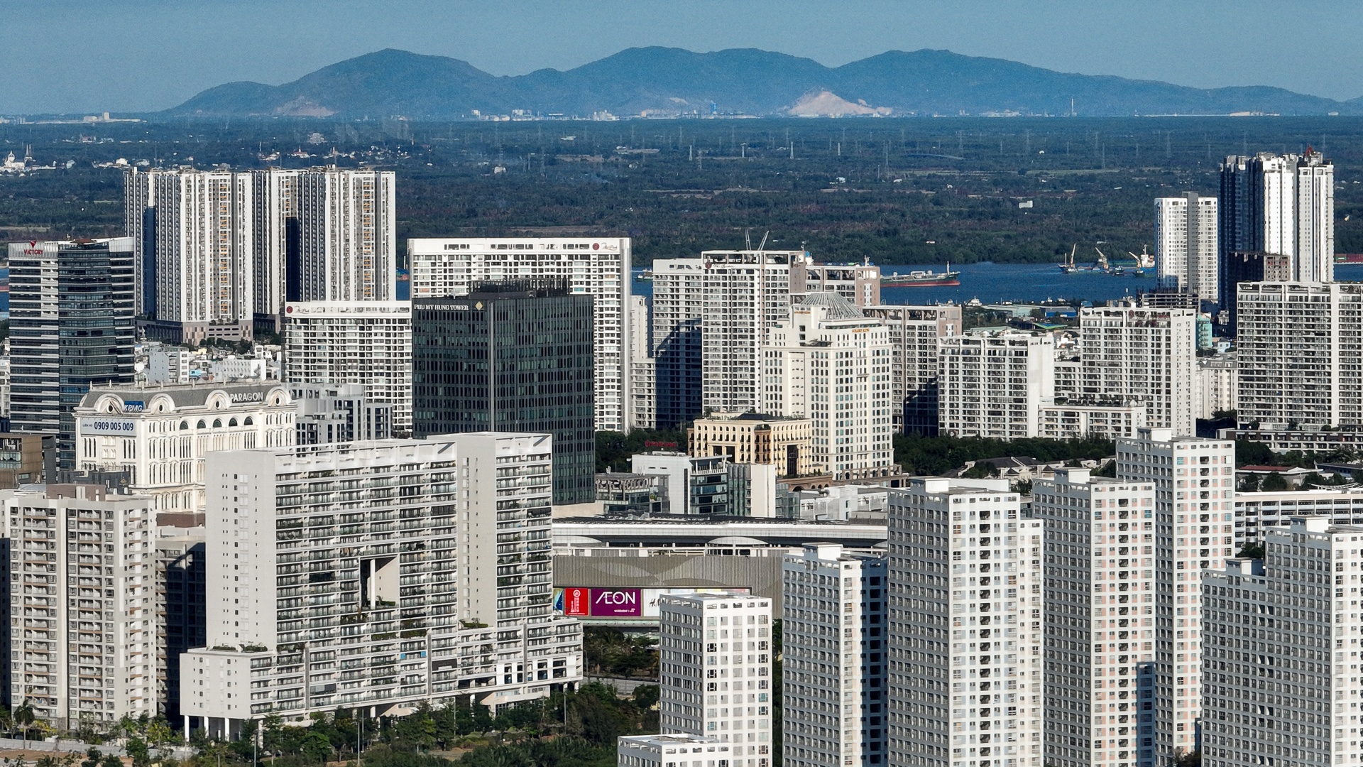 TP.HCM ngay 30/4 anh 4