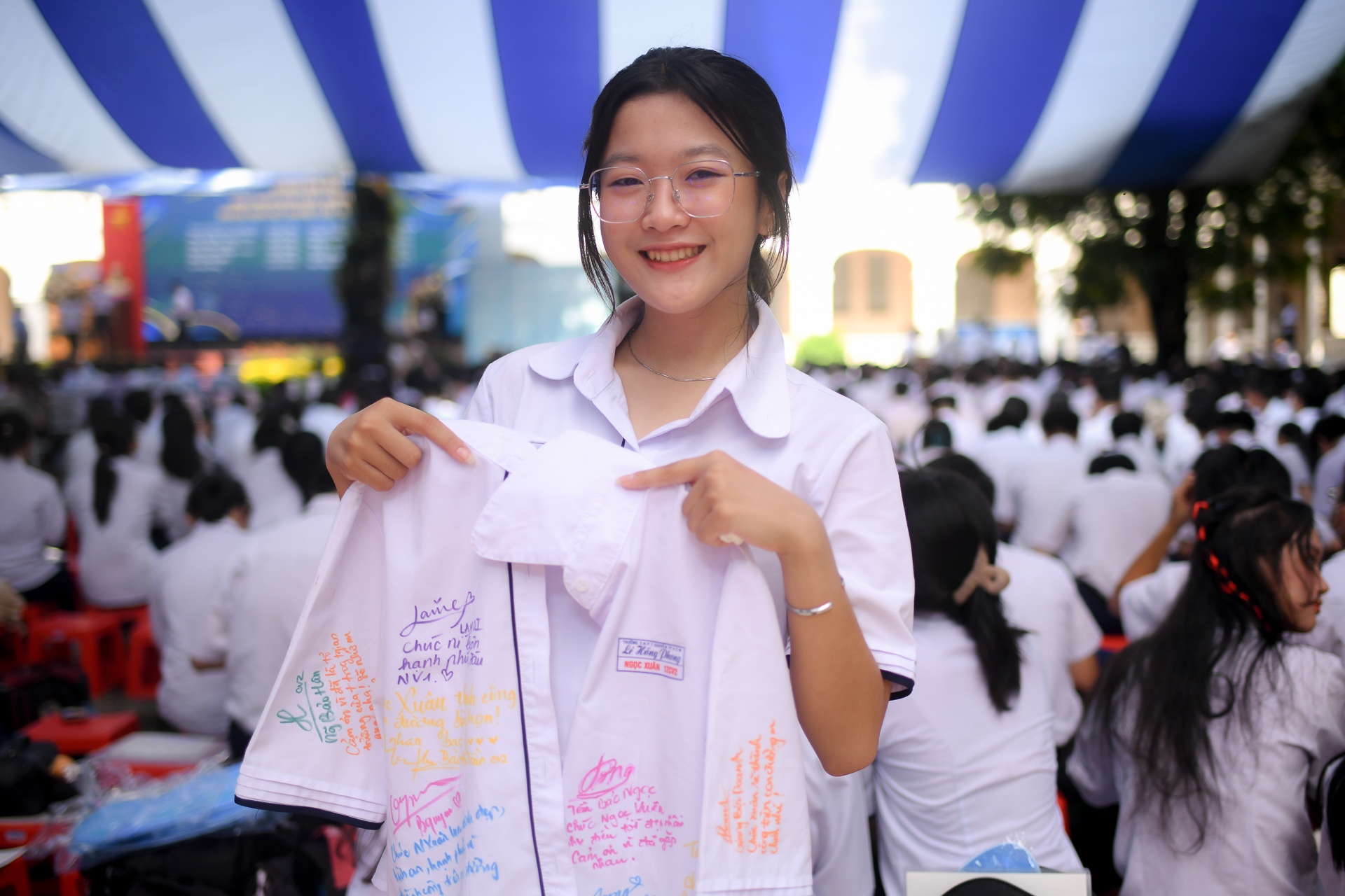 cảm xúc ngày bế giảng ảnh 8 cam xuc ngay be giang anh 8