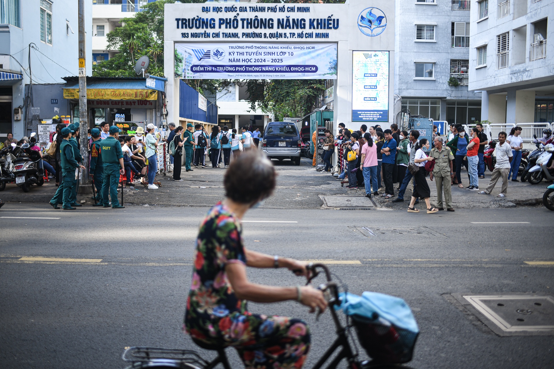 chuyên phổ thông năng khiếu ảnh 1 chuyen pho thong nang khieu anh 1