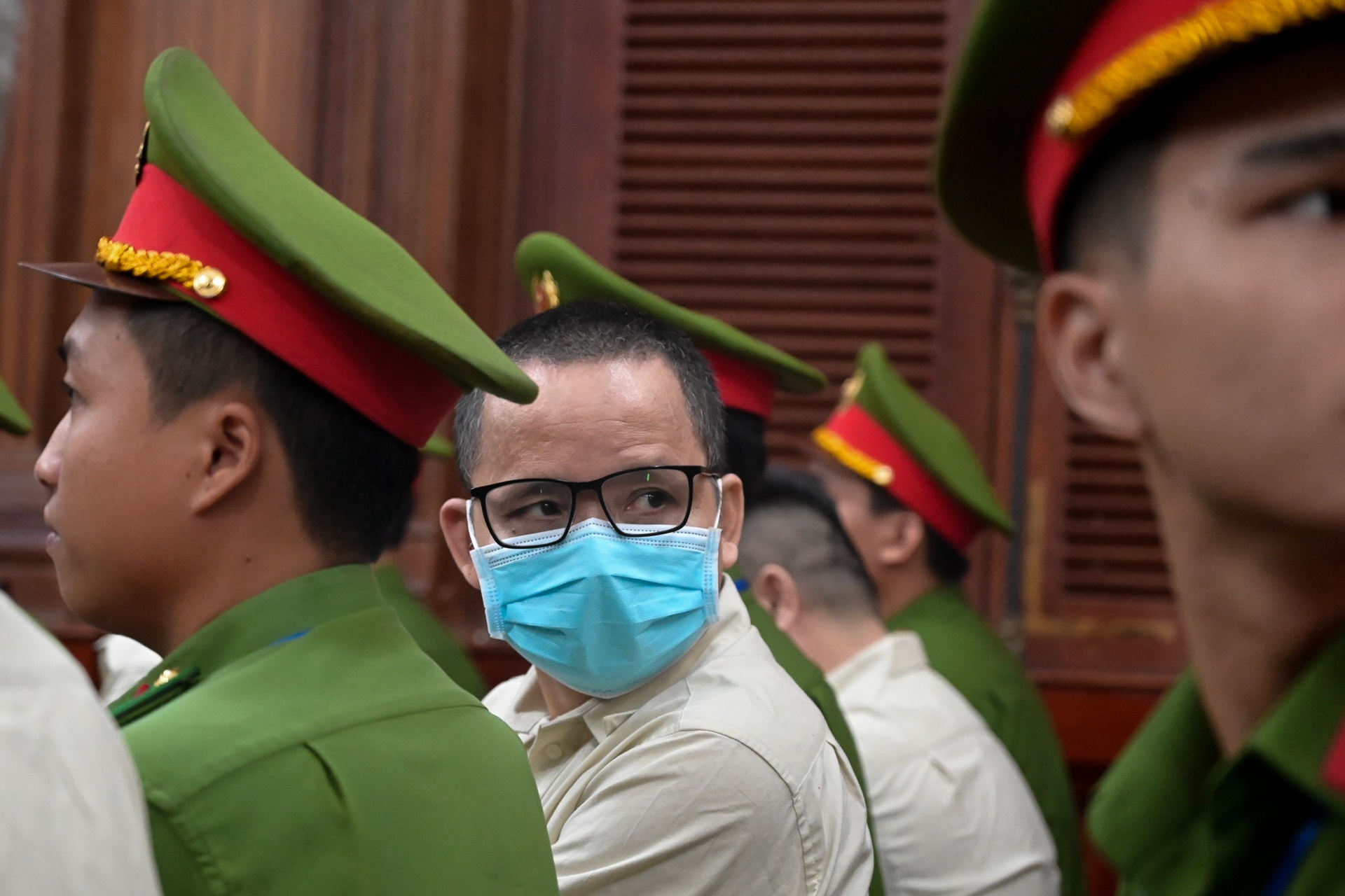 vu an cuc dang kiem anh 5