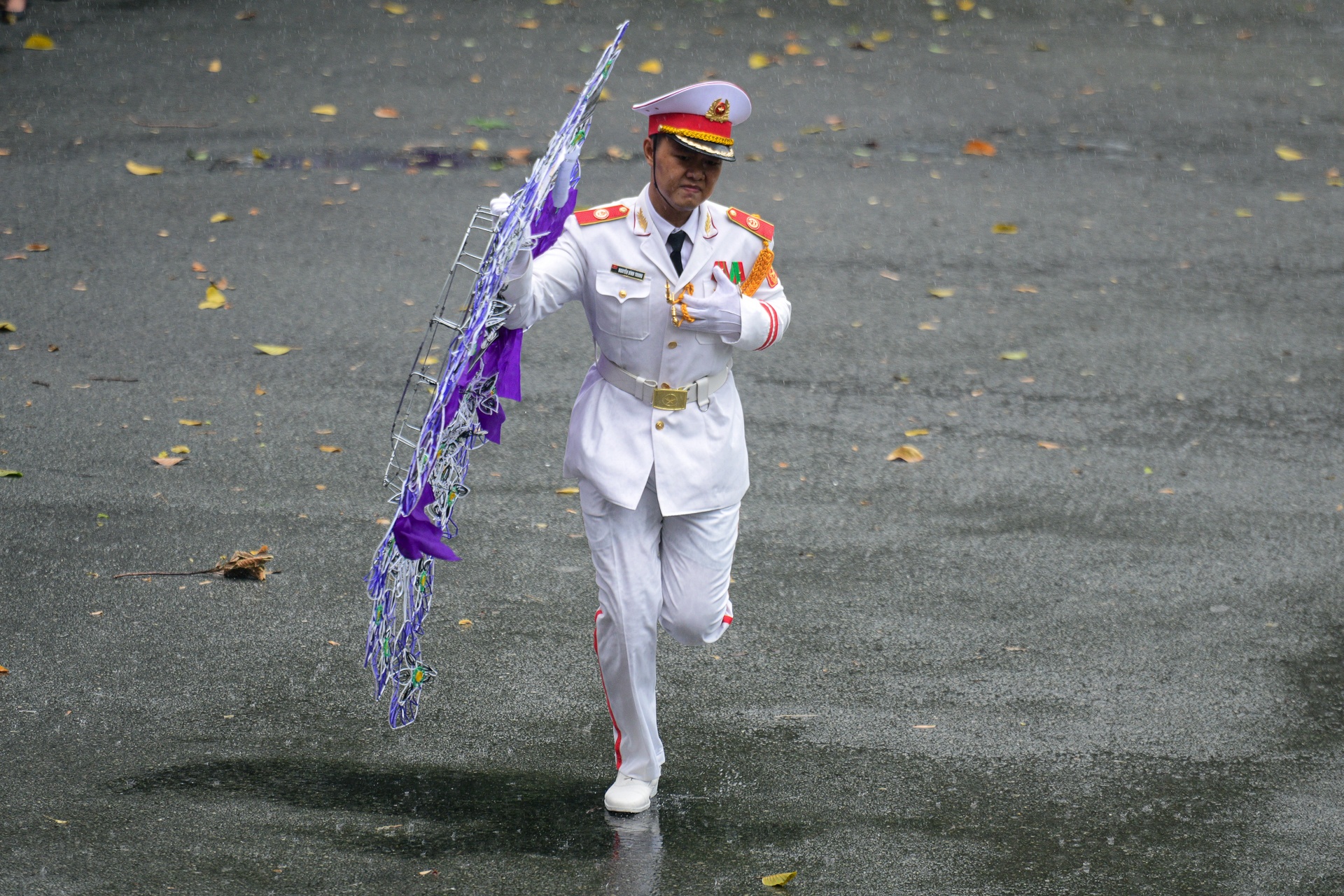 quoc tang Tong bi thu anh 2