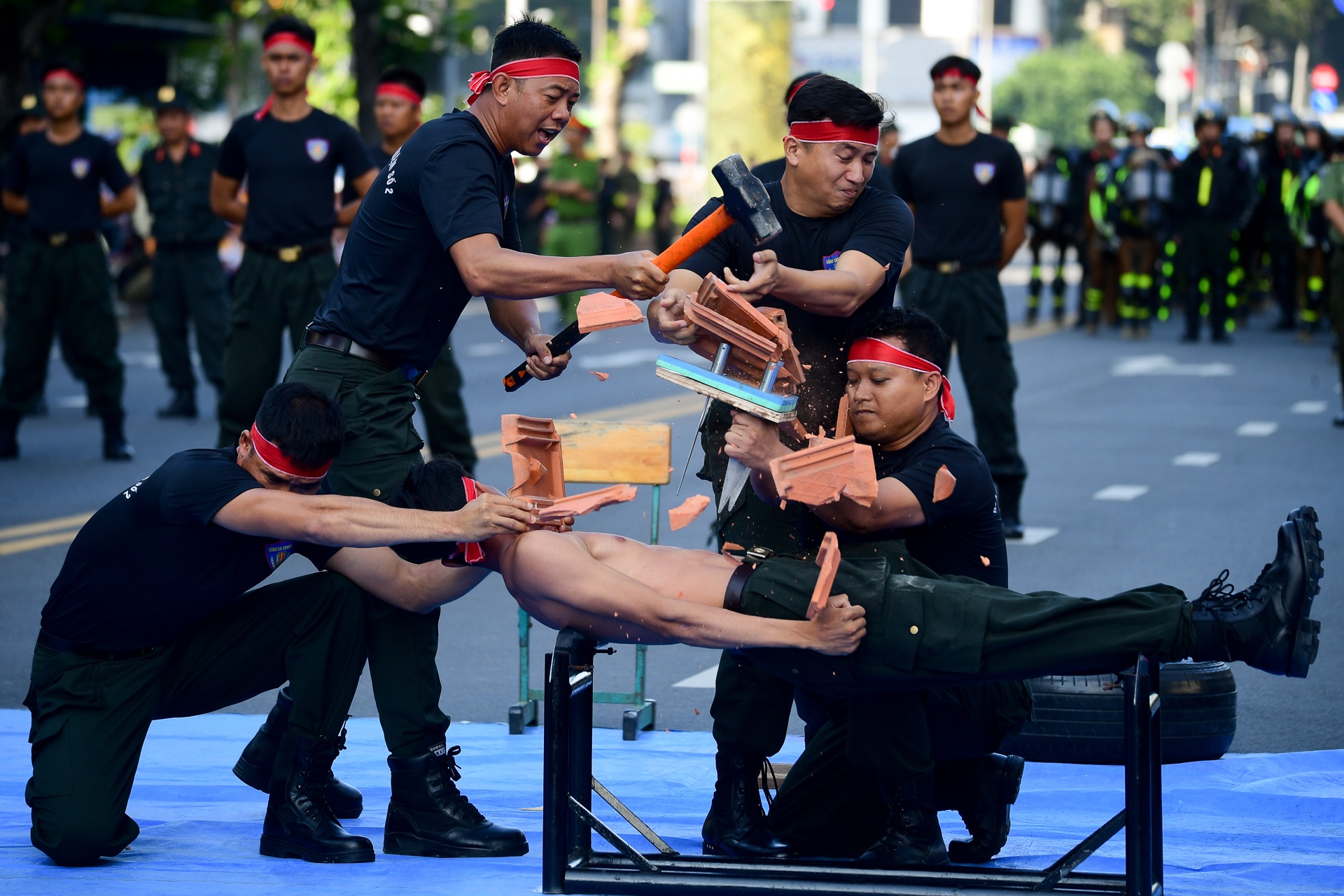 ky binh TP.HCM anh 20