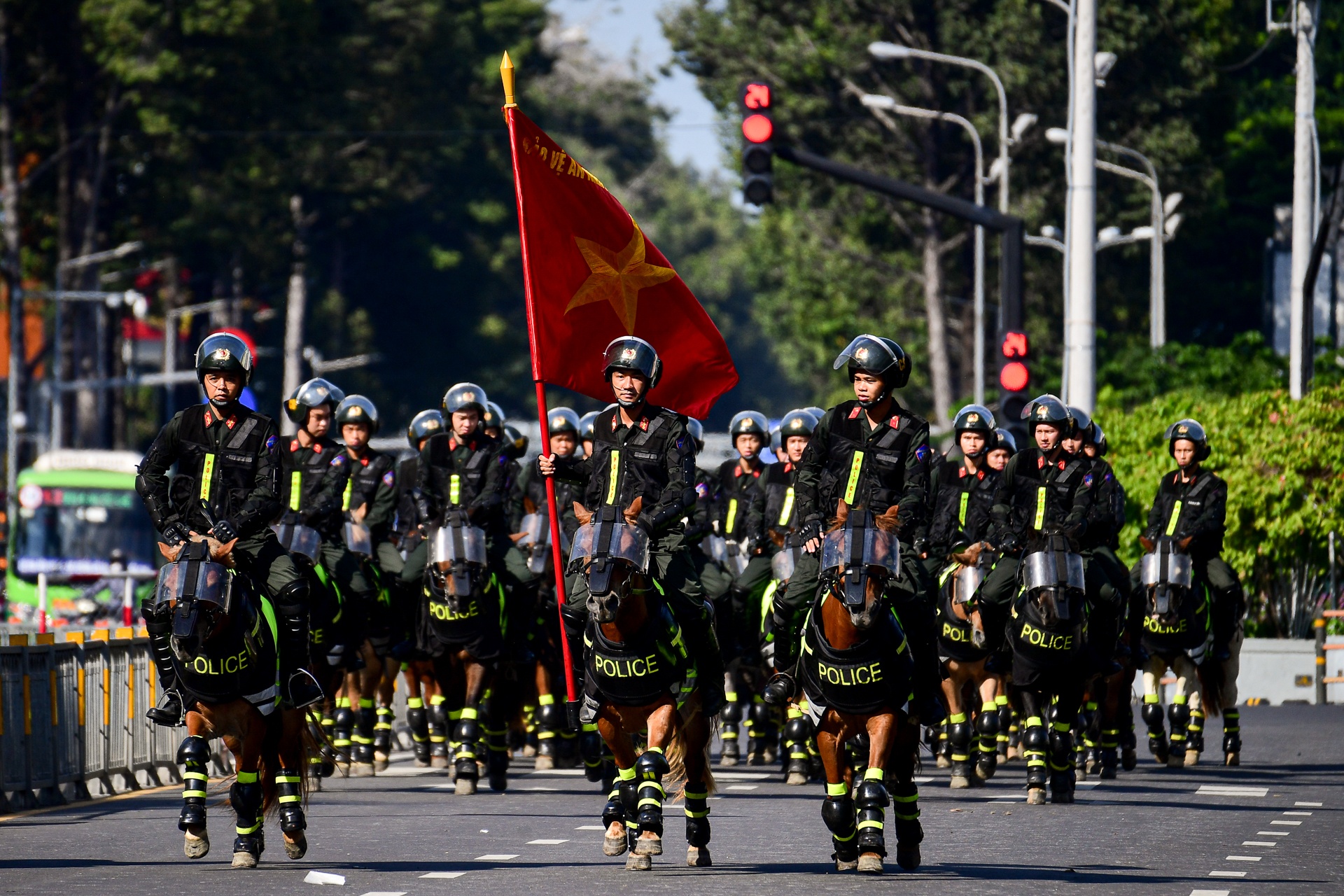 ky binh TP.HCM anh 14