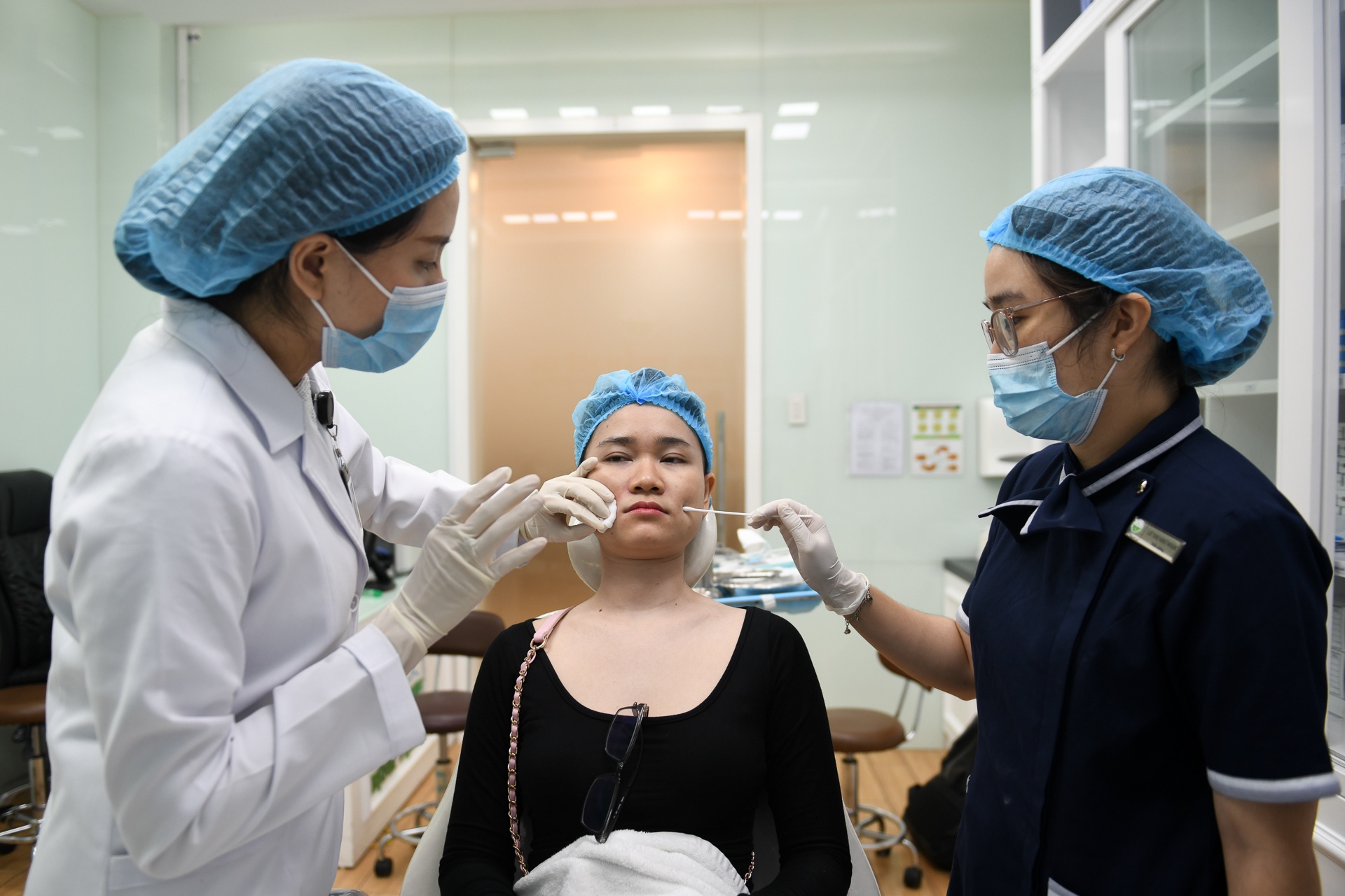 tiem filler mat anh 8