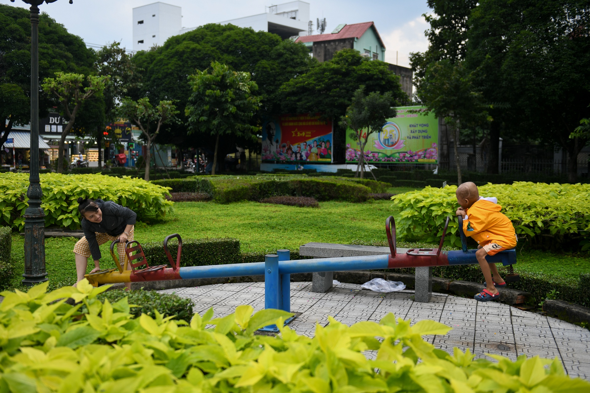 mat na nguoi nhen anh 12