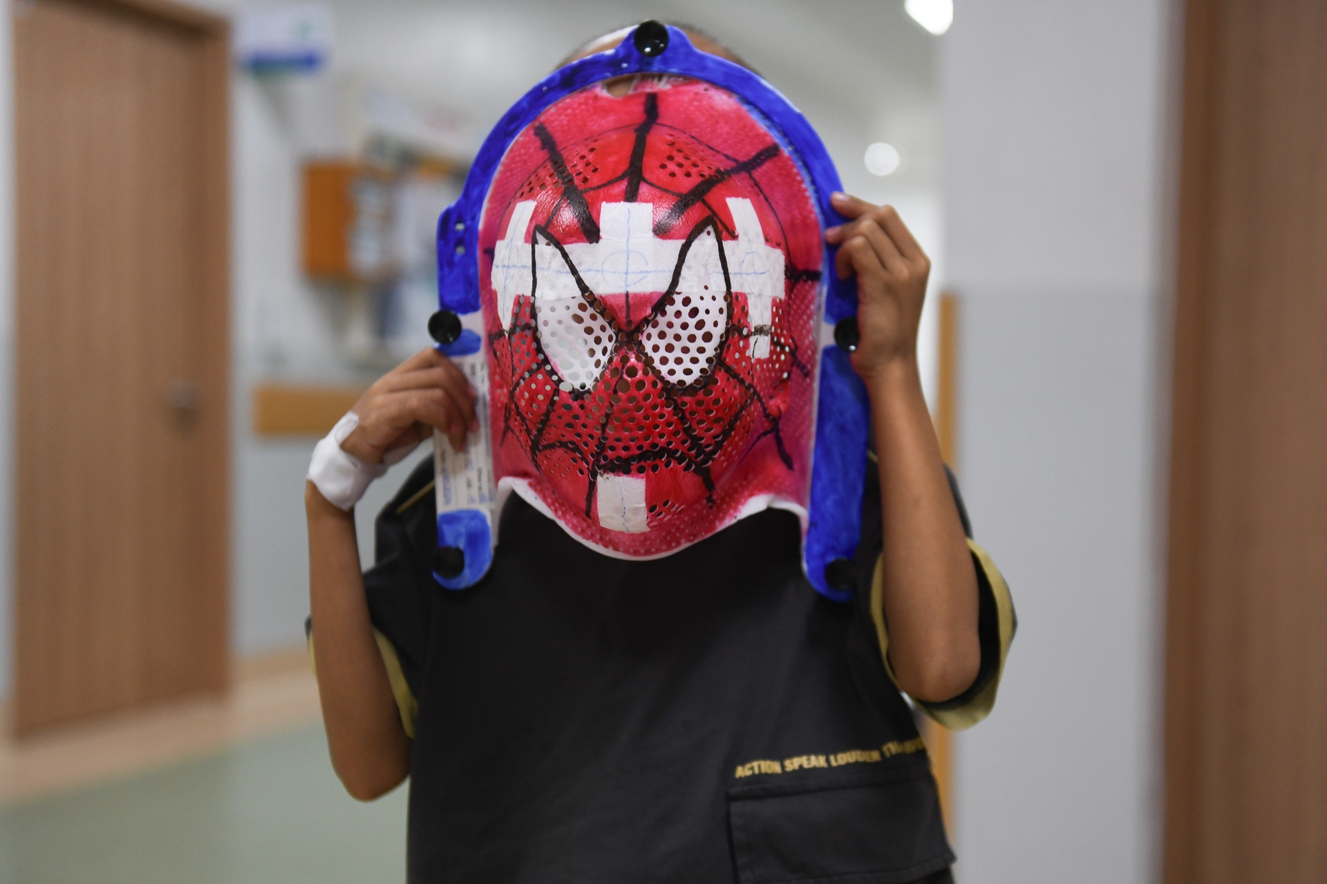 mat na nguoi nhen anh 2