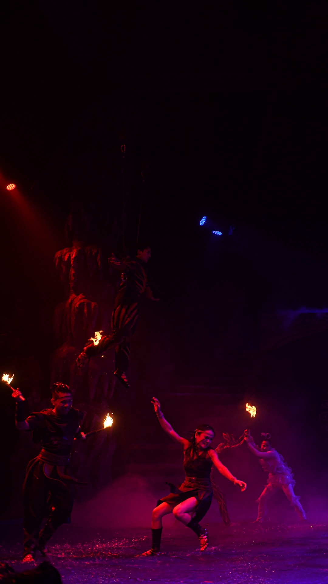 vung dat ky bi anh 40