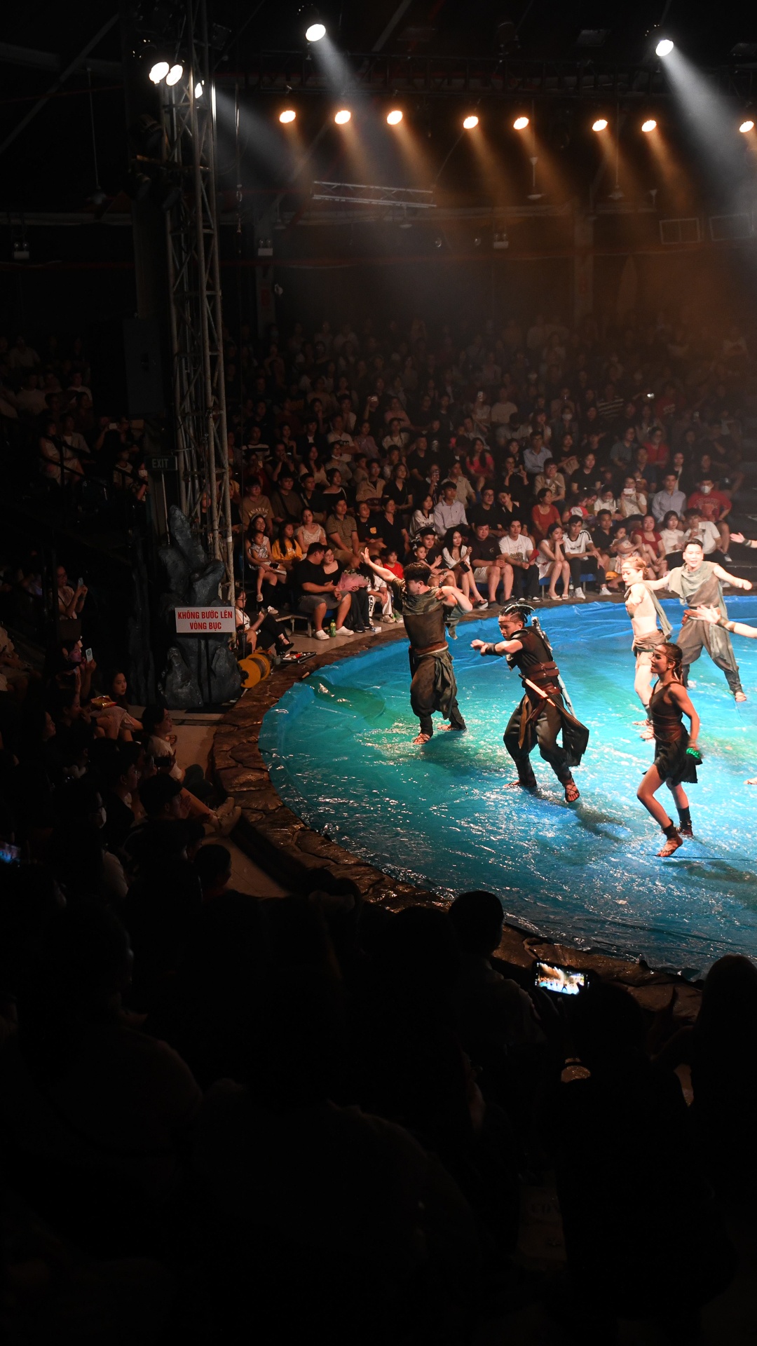 vung dat ky bi anh 42