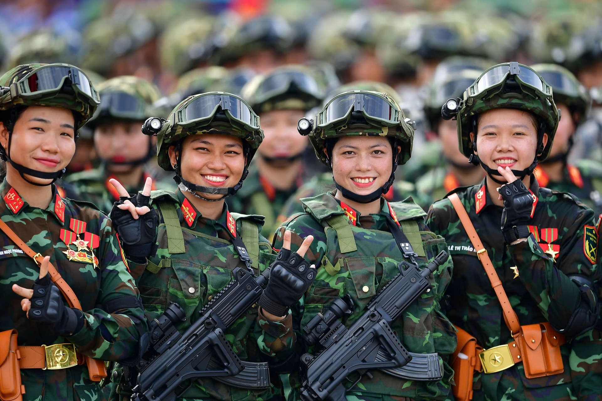 dieu binh 30/4 anh 13