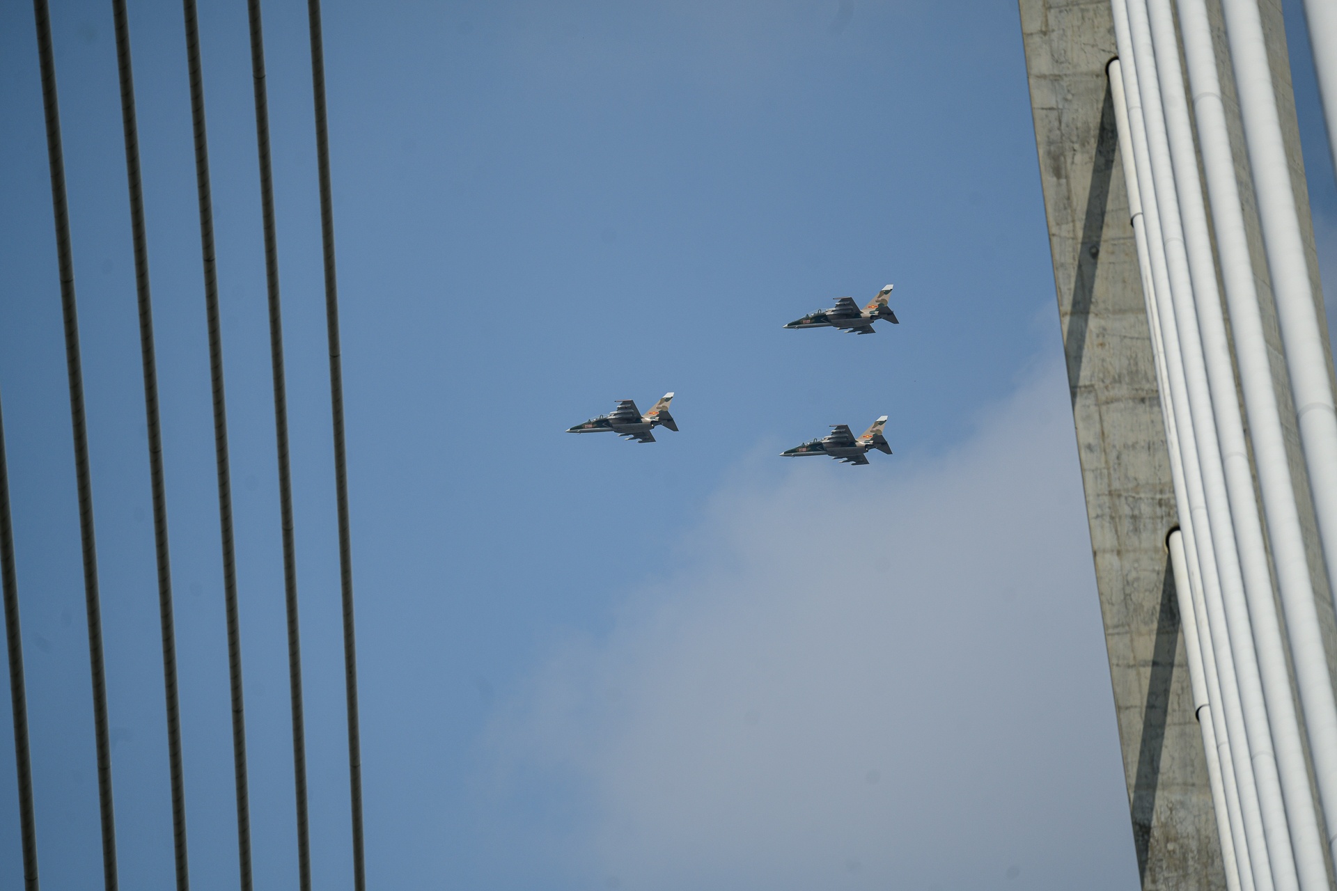 dieu binh 30/4 anh 4