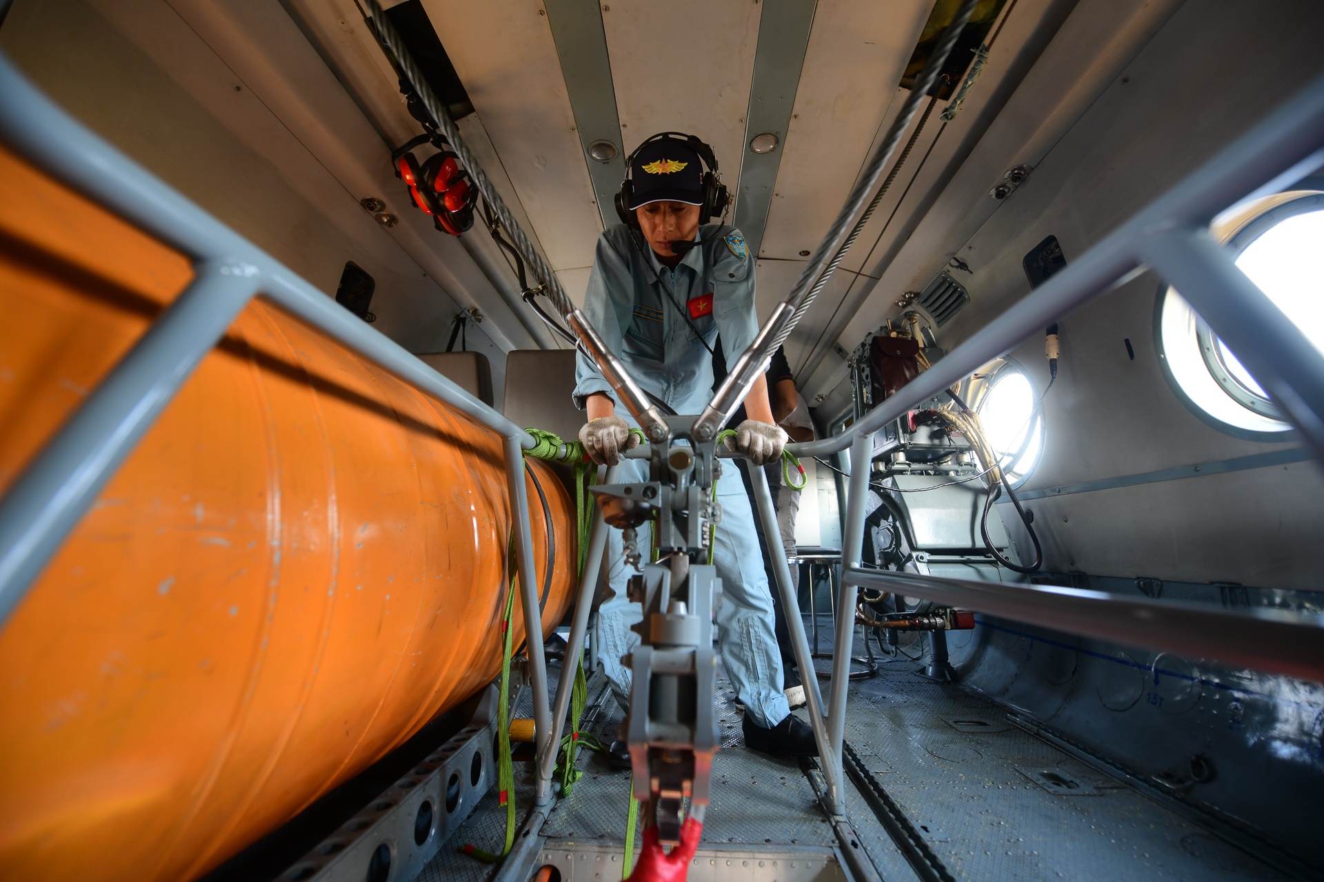 truc thang keo co 30/4 anh 7