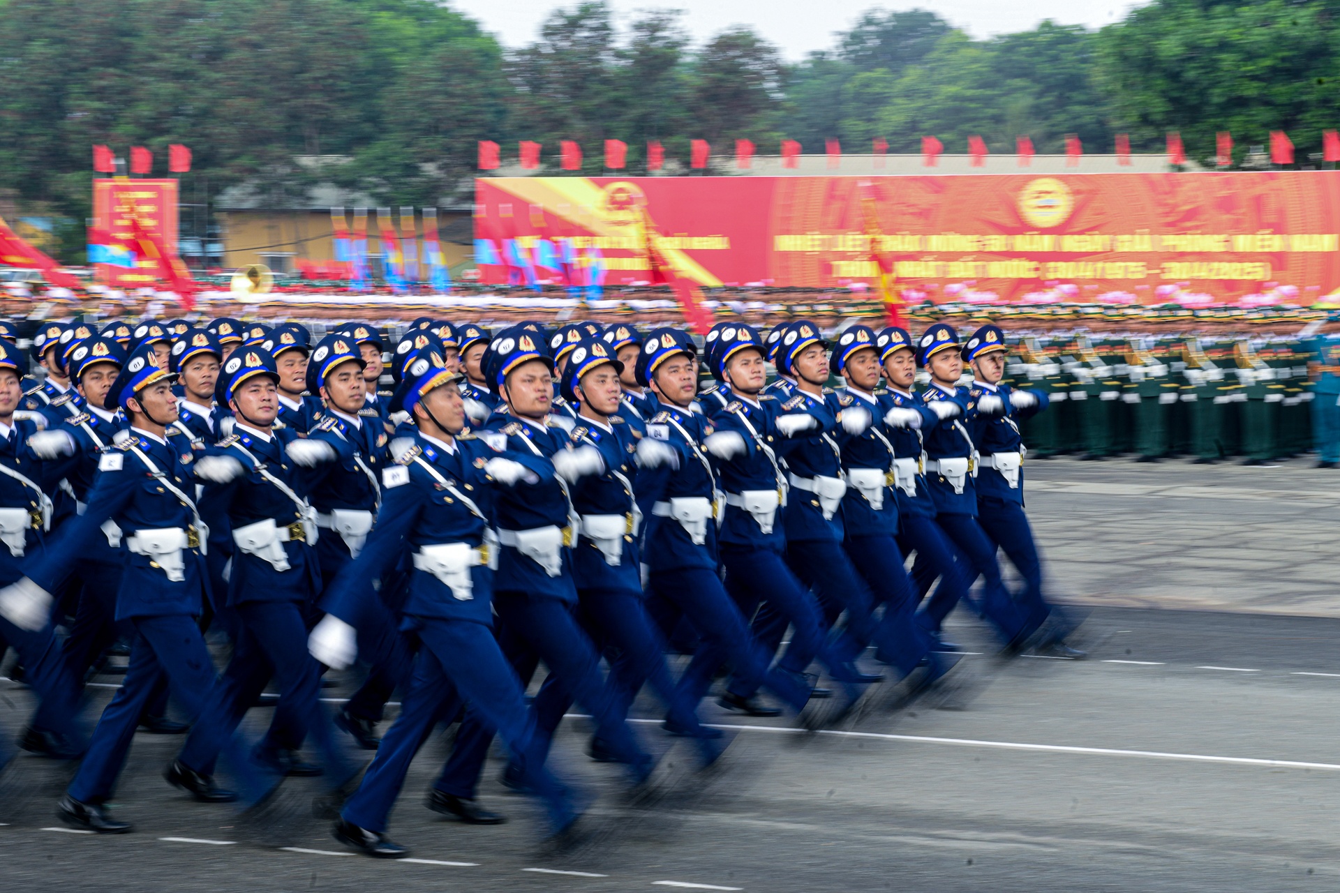 dieu binh 50 nam 30/4 anh 12