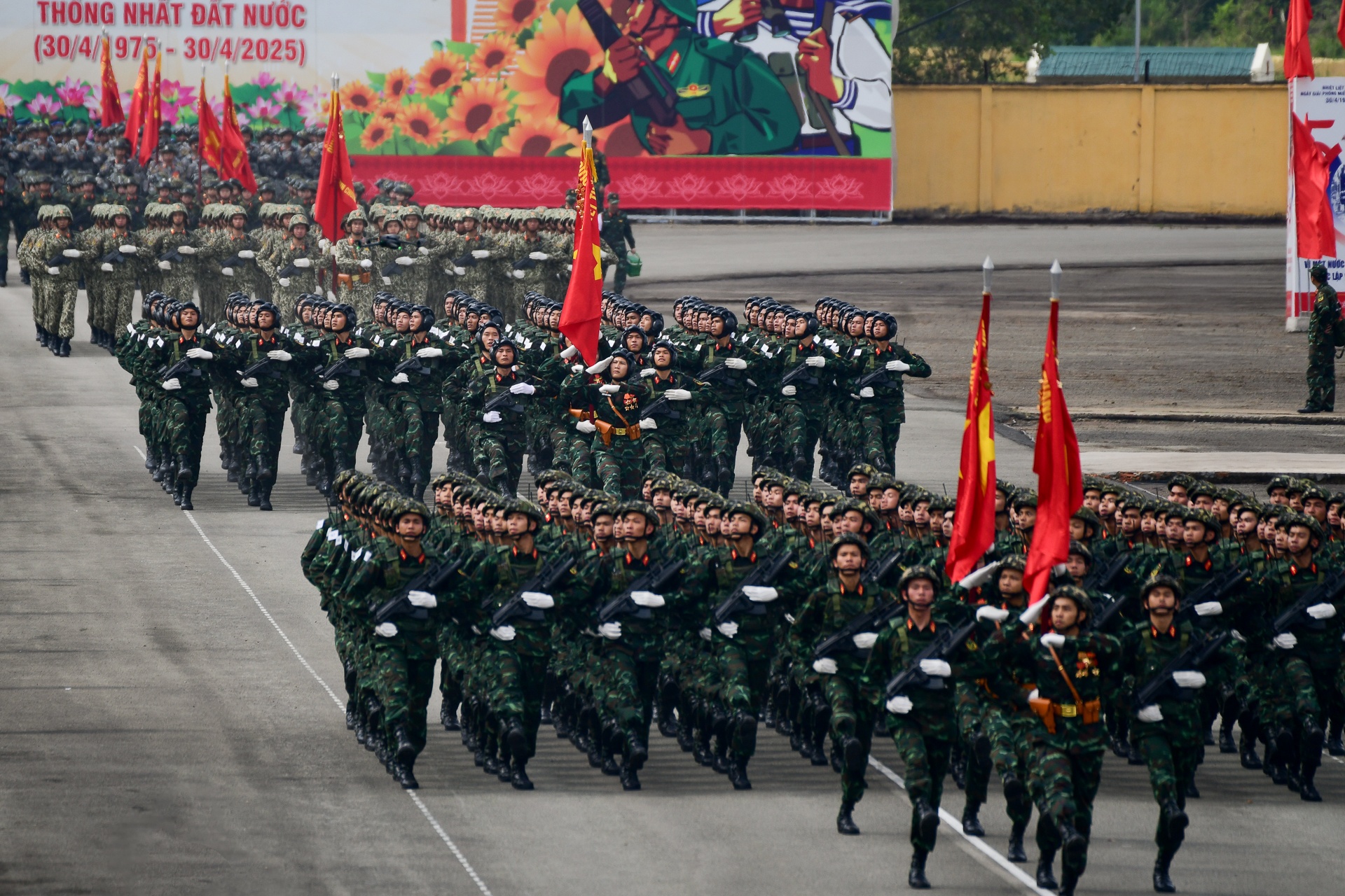 dieu binh 50 nam 30/4 anh 9