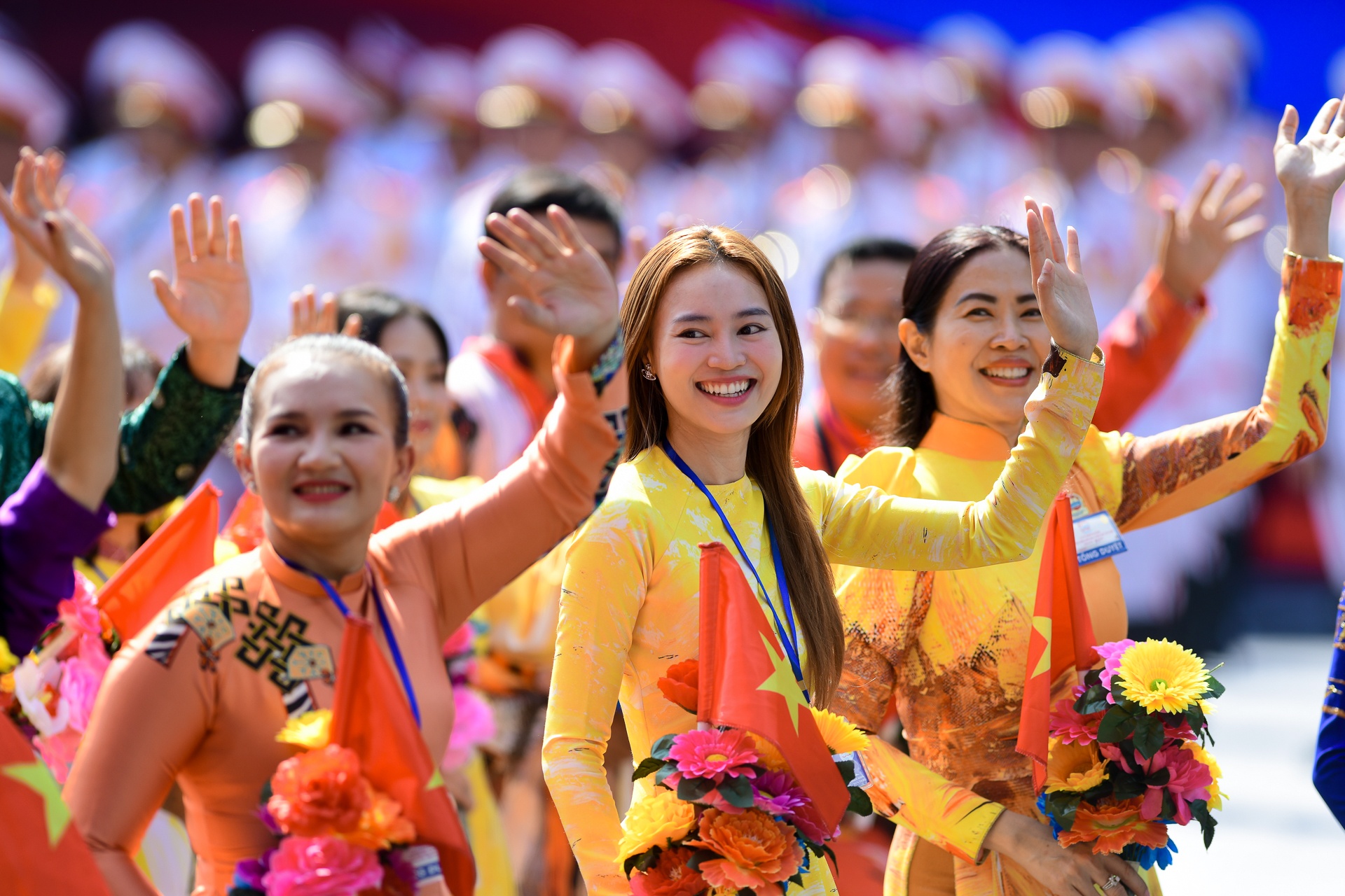 dieu binh 30/4 anh 35