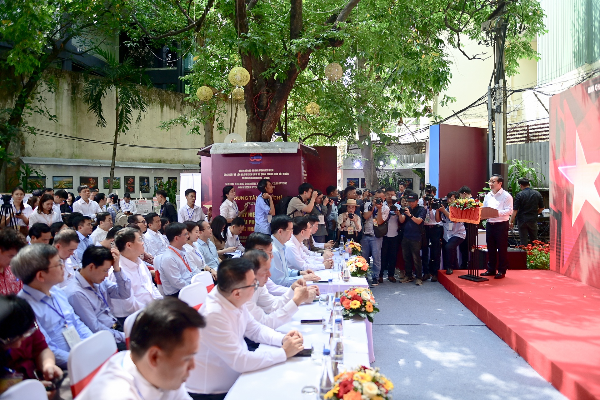 dieu binh 30/4 anh 1